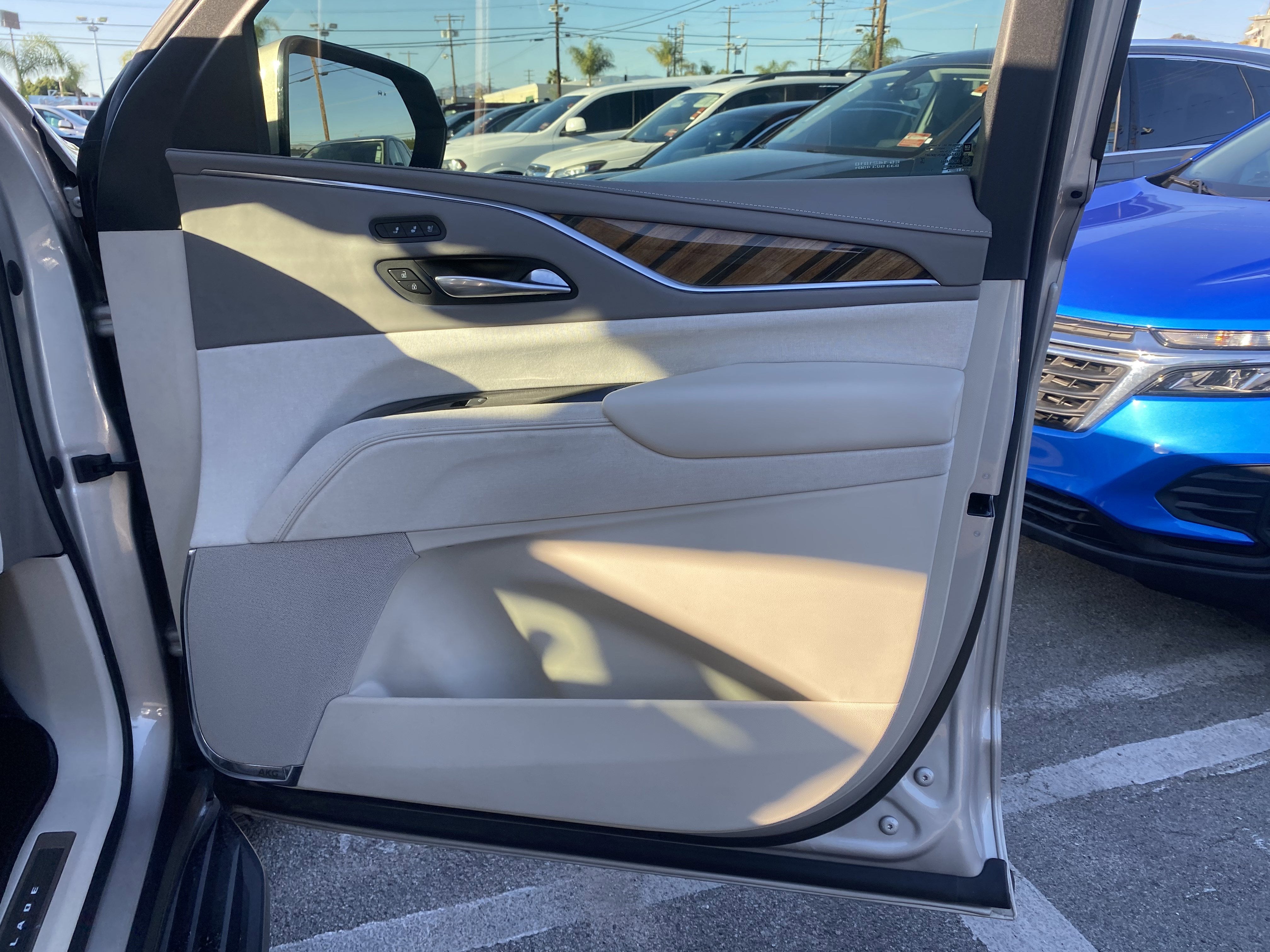 2022 Cadillac Escalade ESV Sport Platinum