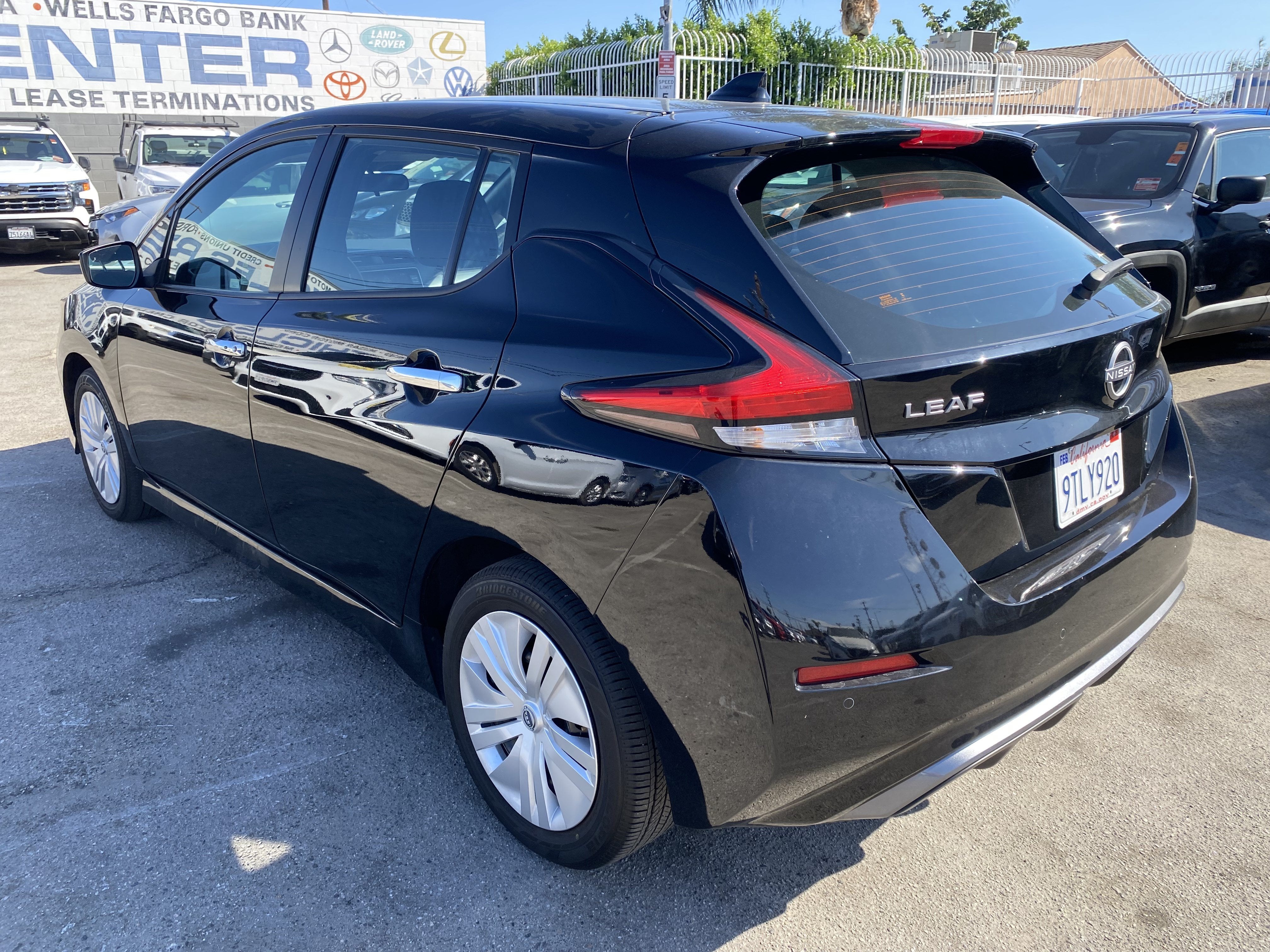 2025 Nissan LEAF S