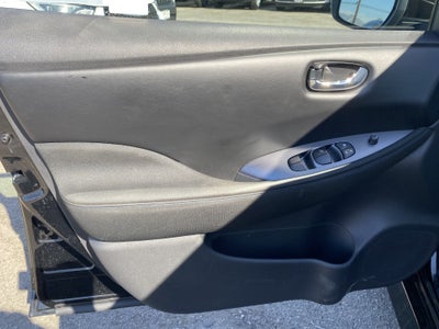 2025 Nissan LEAF S