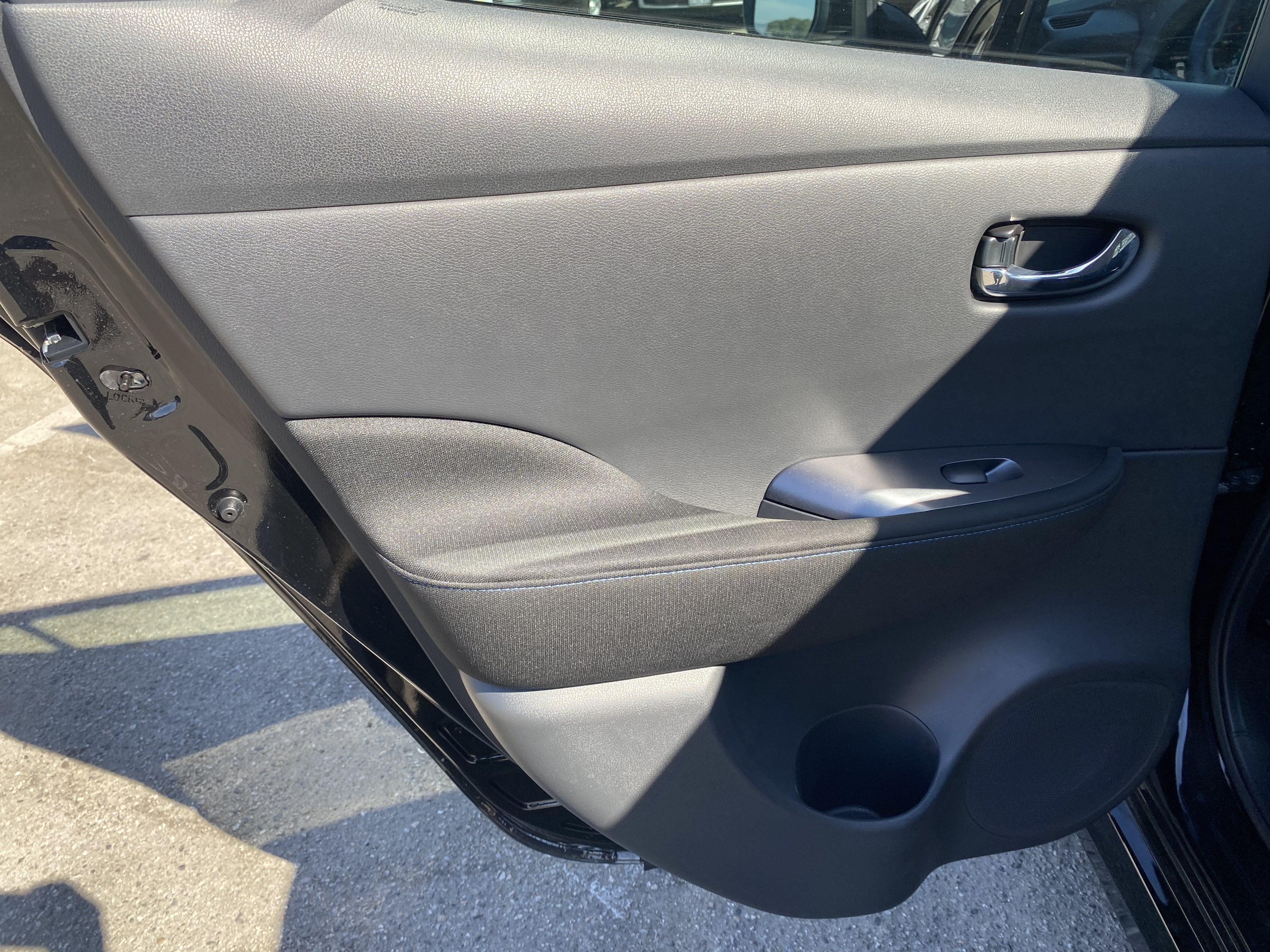 2025 Nissan LEAF S