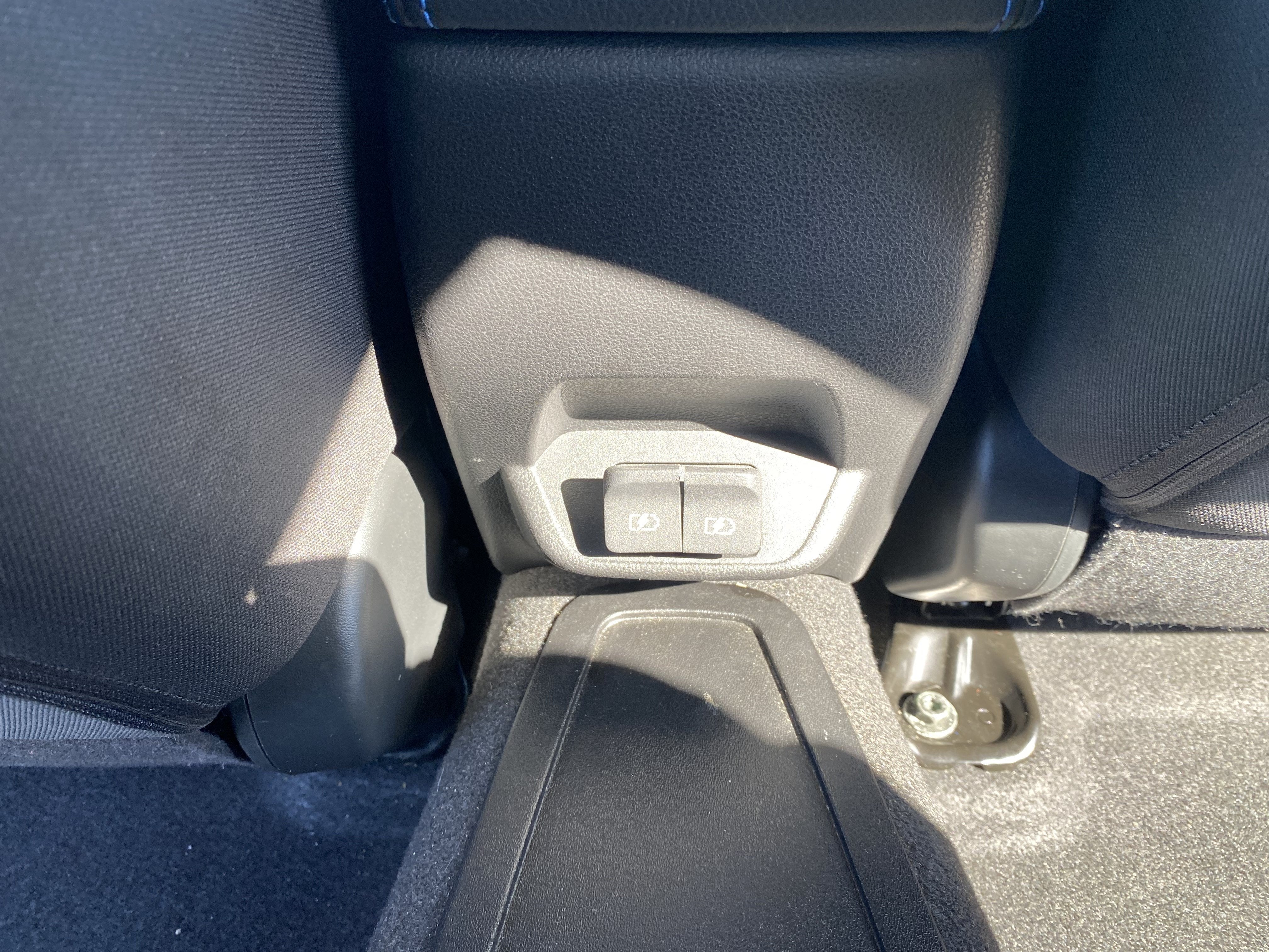2025 Nissan LEAF S