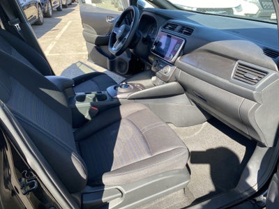 2025 Nissan LEAF S