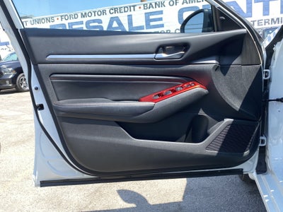 2023 Nissan Altima 2.5 SR