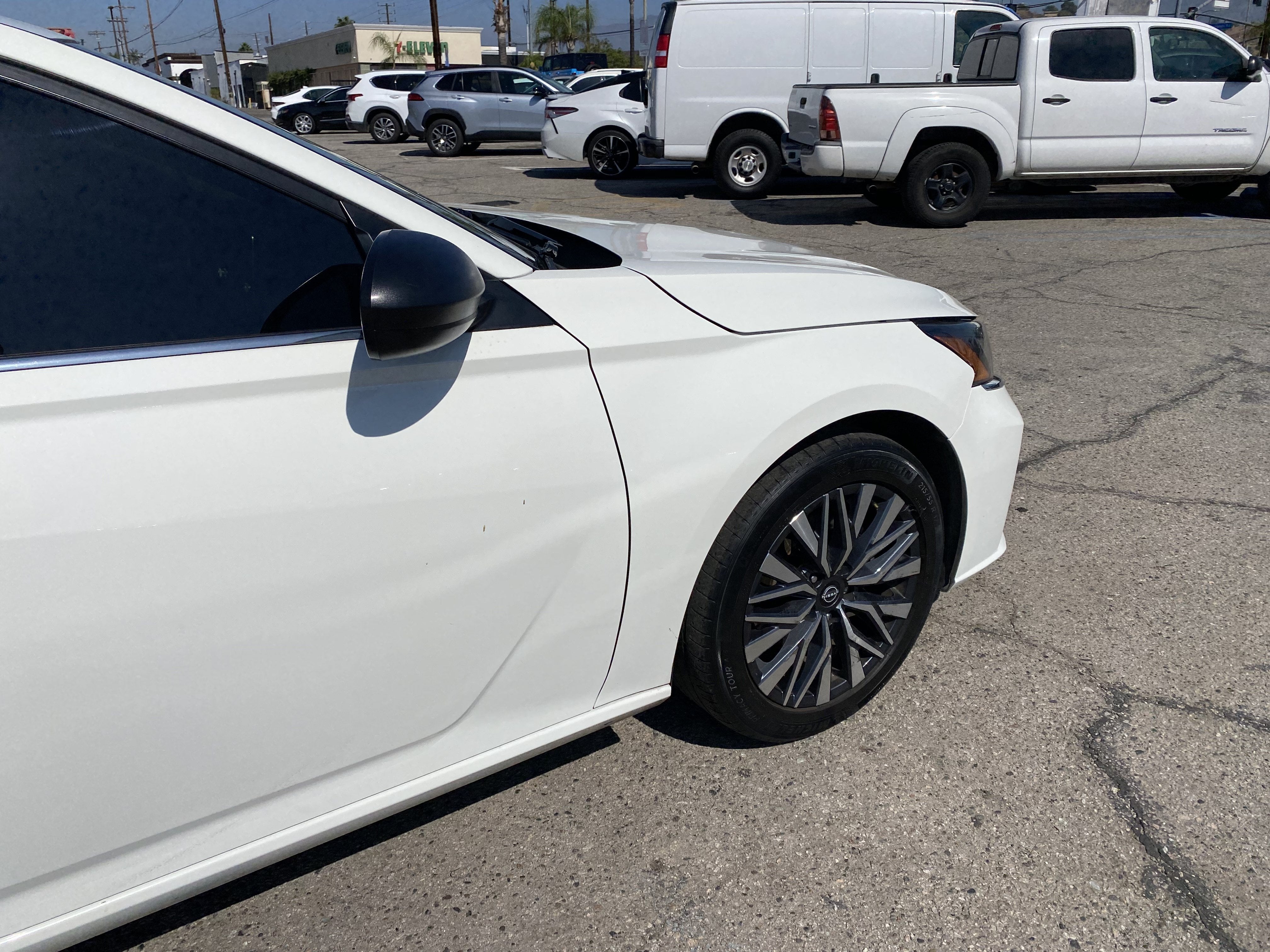 2025 Nissan Altima SV FWD