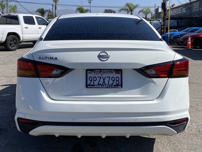 2025 Nissan Altima SV FWD
