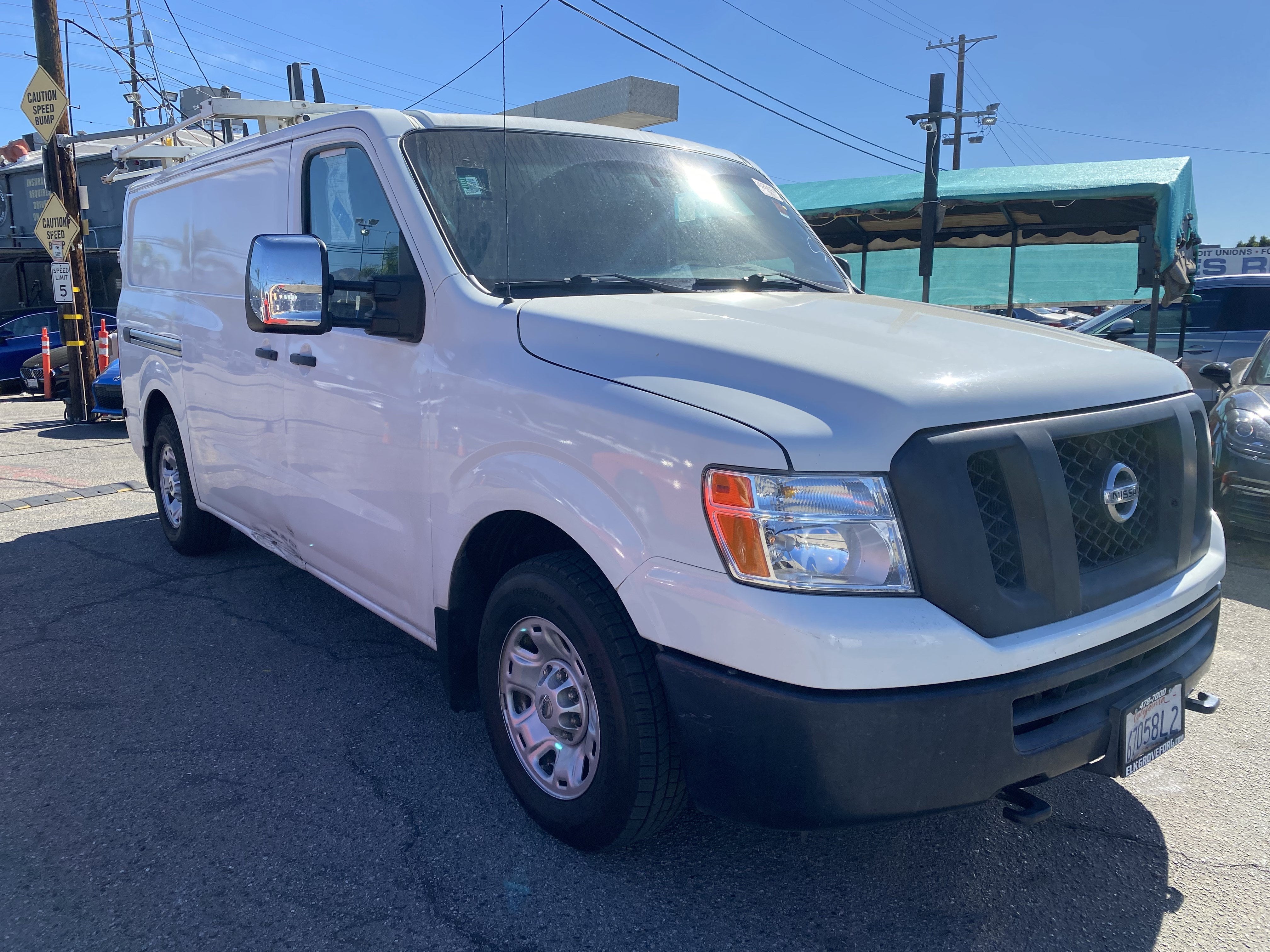 2018 Nissan NV Cargo NV2500 HD STANDARD ROOF V