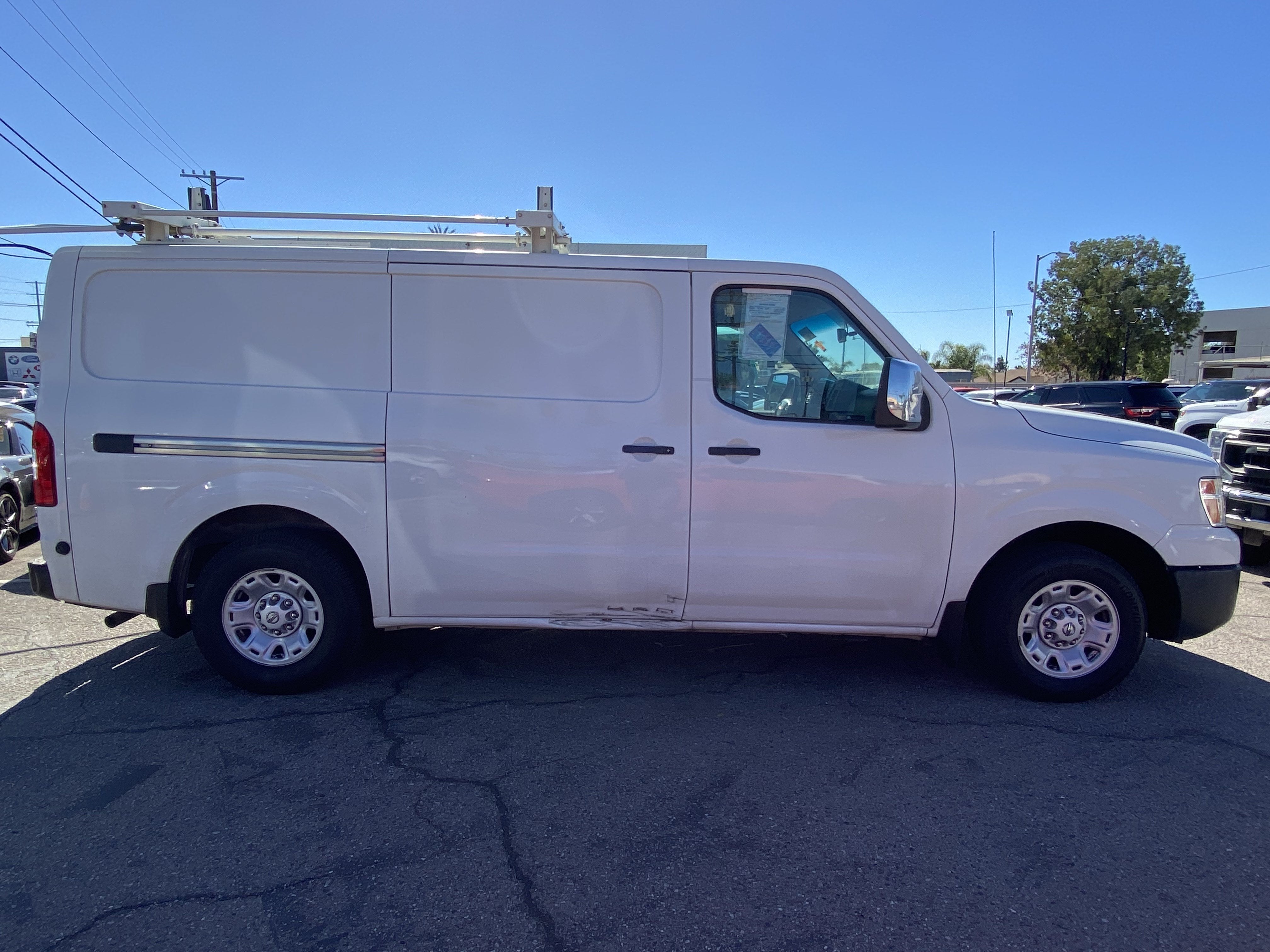 2018 Nissan NV Cargo NV2500 HD STANDARD ROOF V
