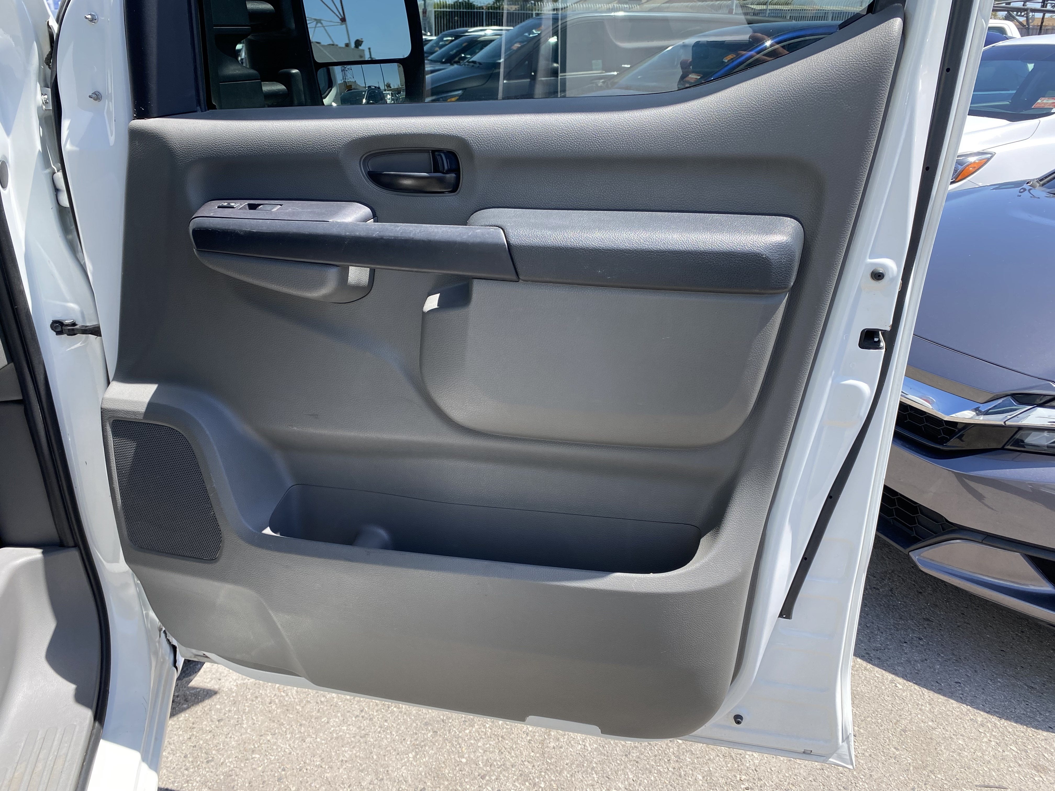 2019 Nissan NV Cargo SV