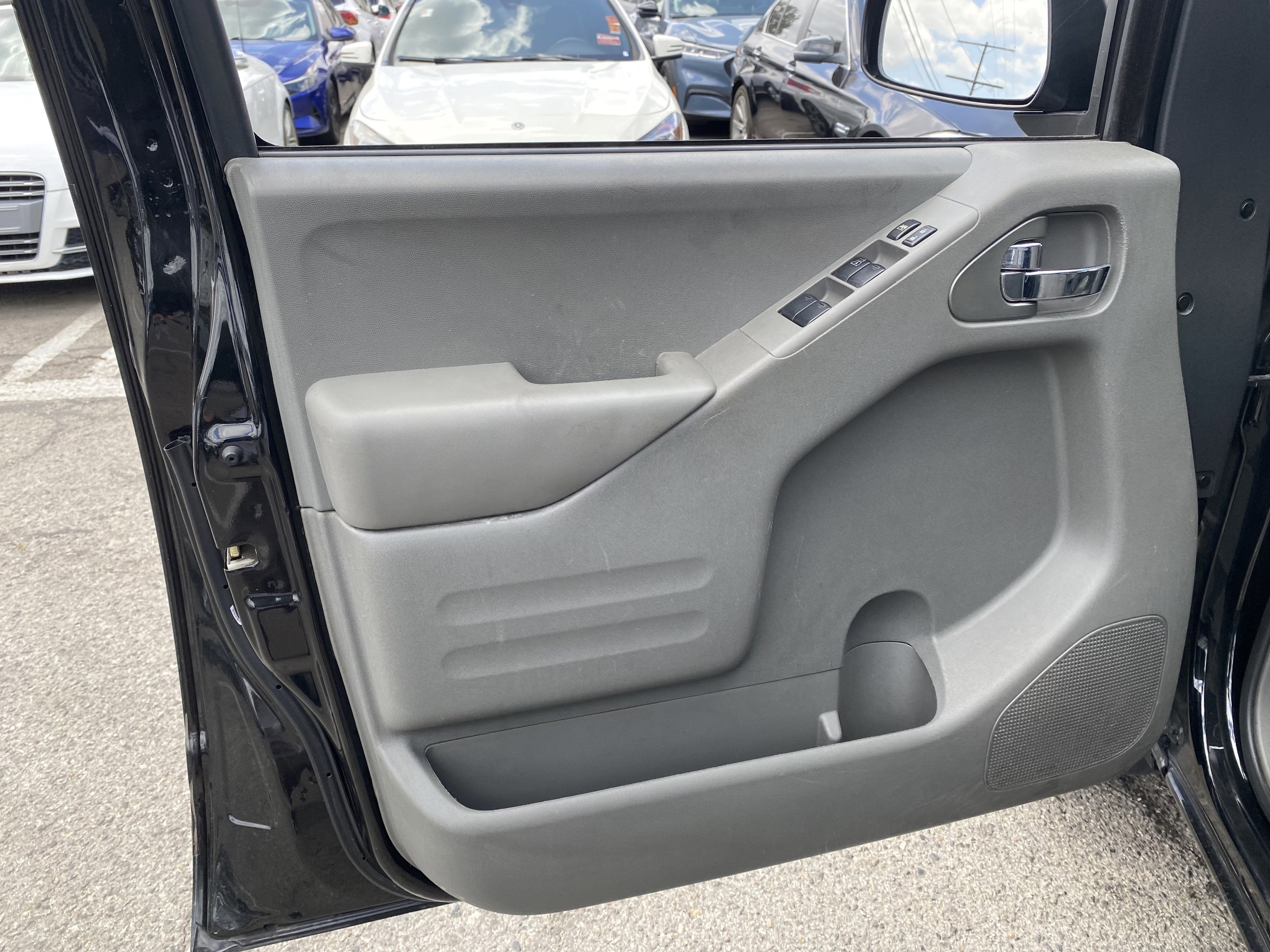 2020 Nissan Frontier SV