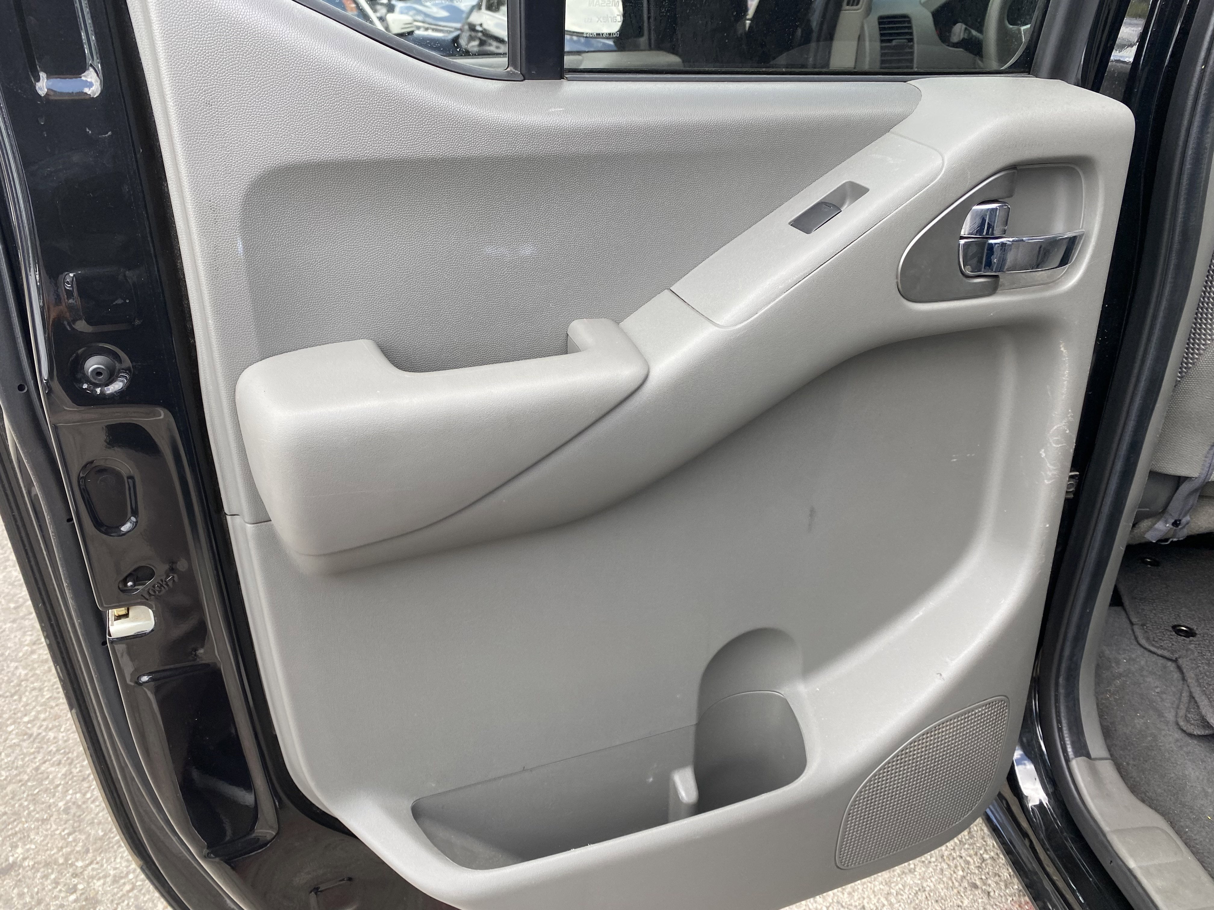 2020 Nissan Frontier SV