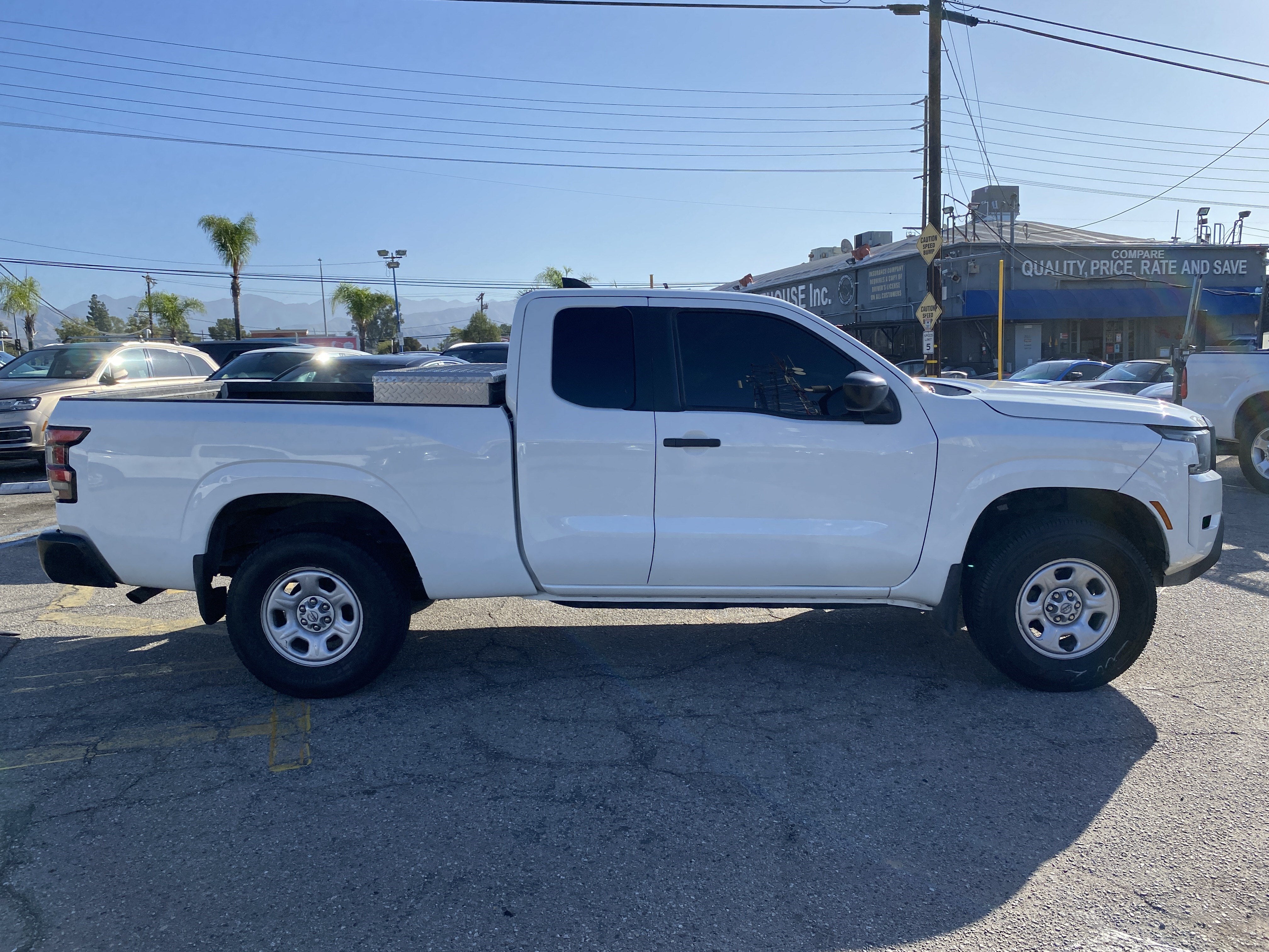 2024 Nissan Frontier KING CAB 4X2 S