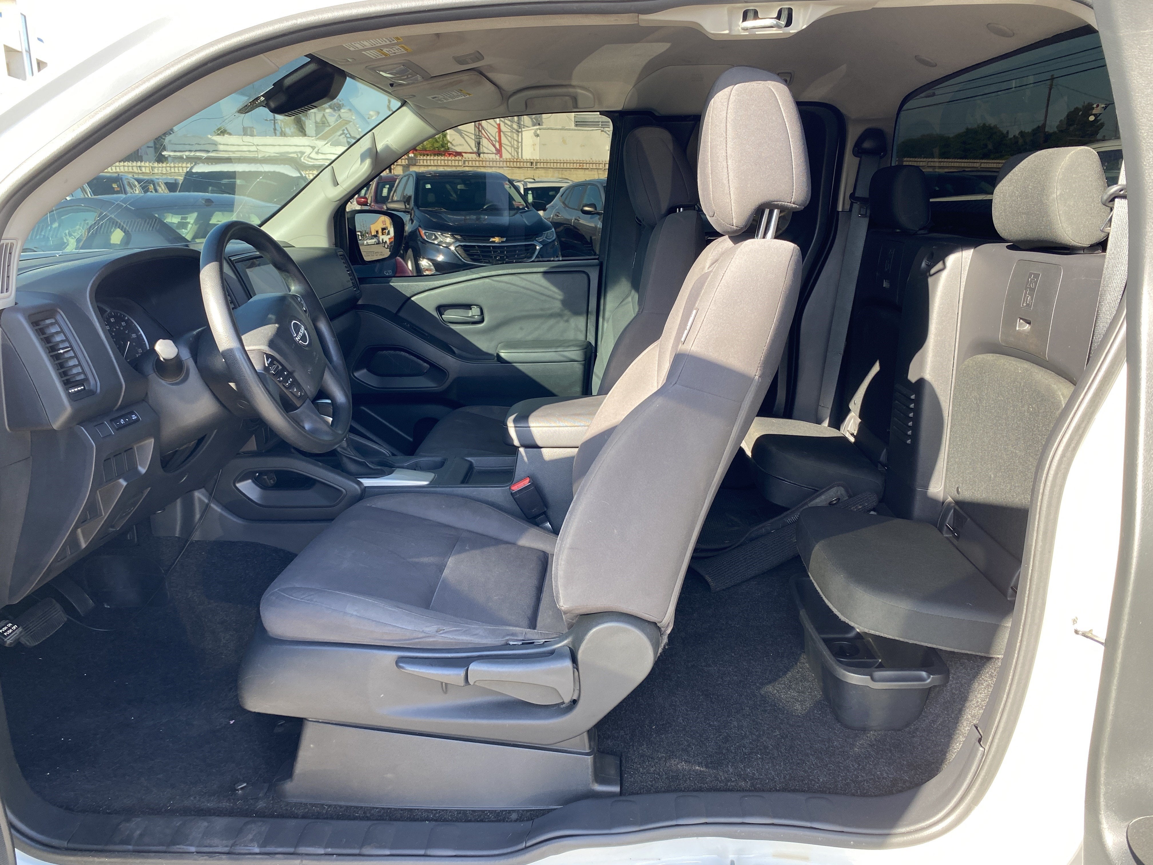 2024 Nissan Frontier KING CAB 4X2 S
