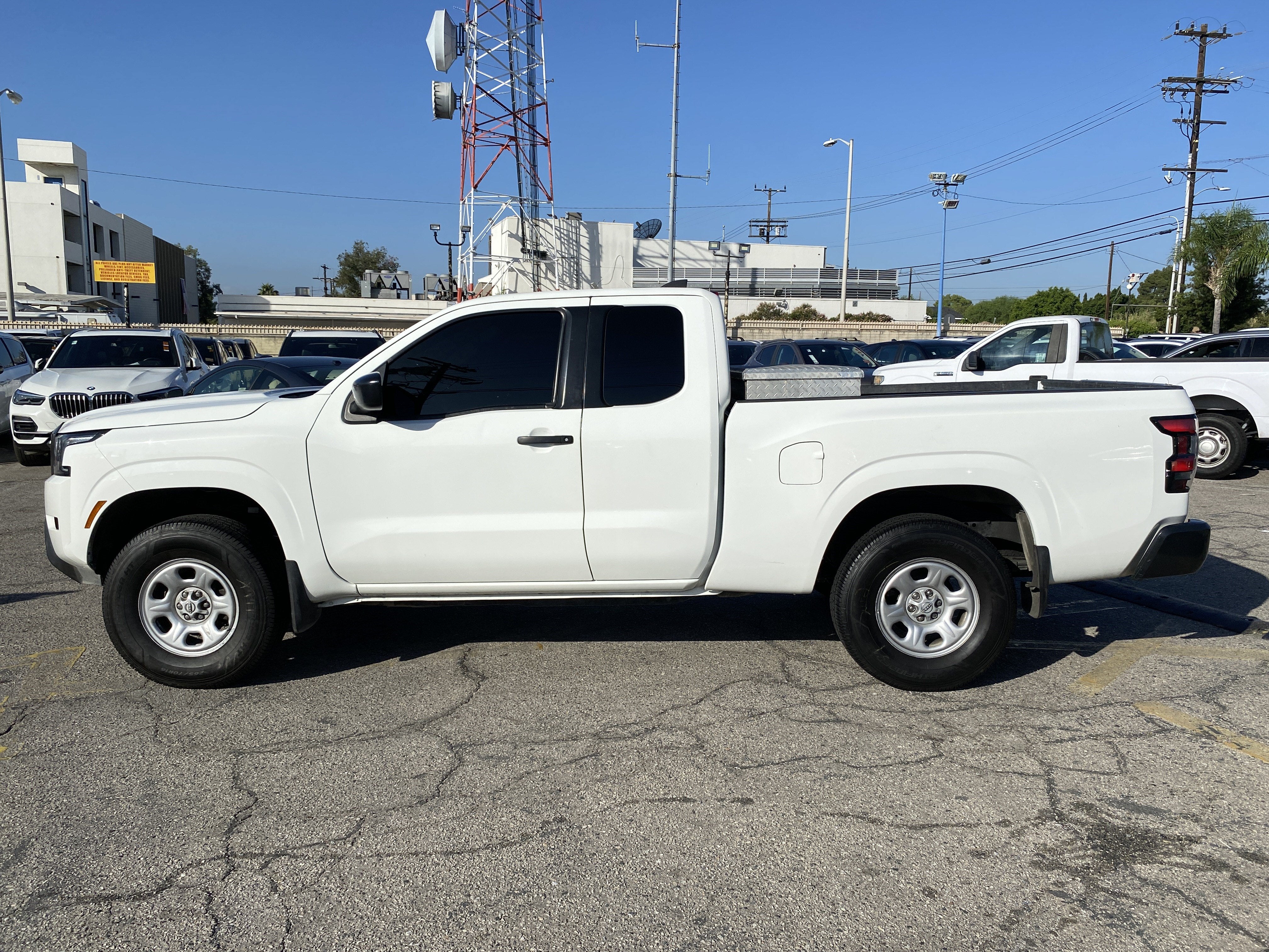 2024 Nissan Frontier KING CAB 4X2 S