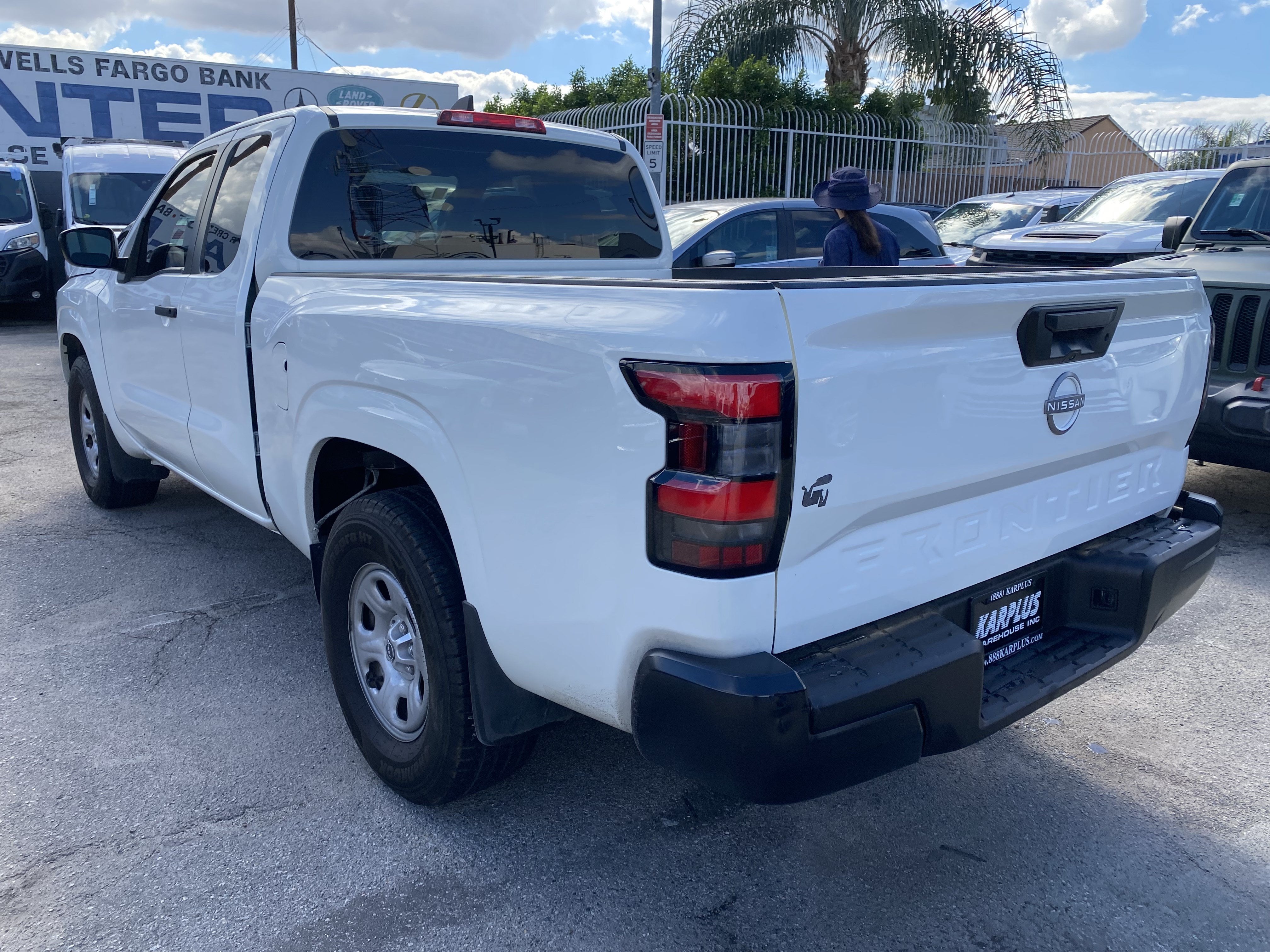 2024 Nissan Frontier KING CAB 4X2 S
