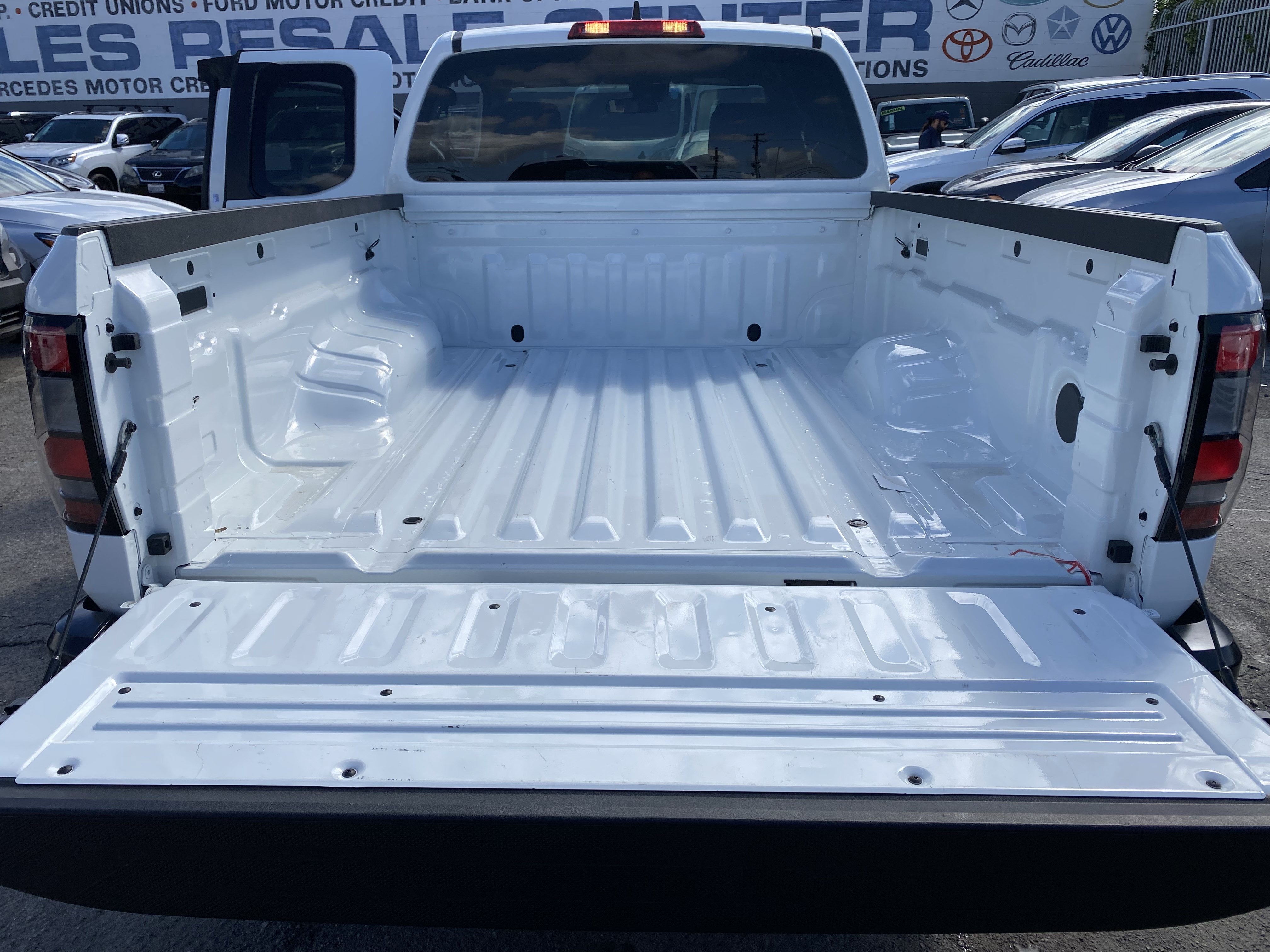 2024 Nissan Frontier KING CAB 4X2 S