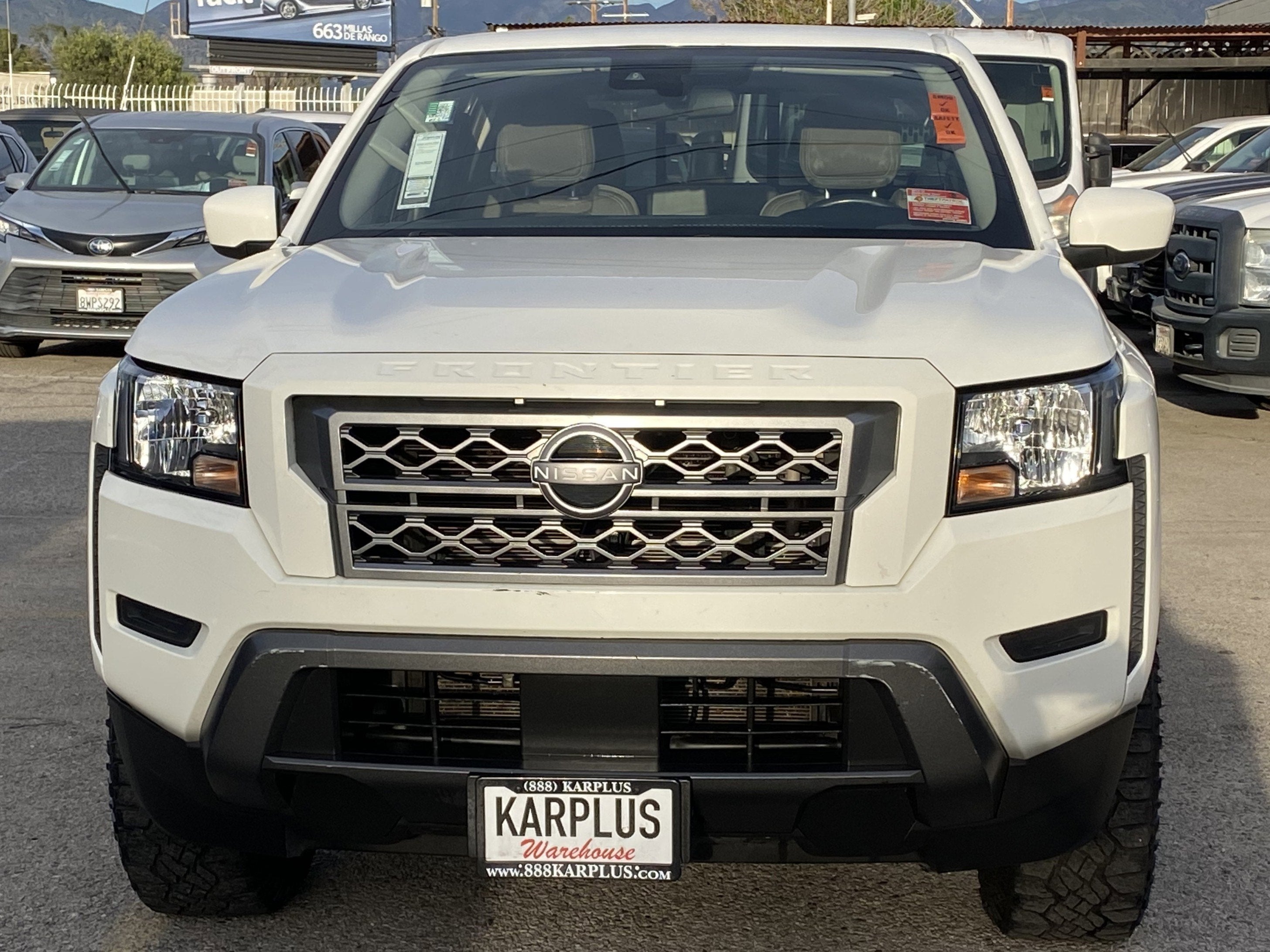 2022 Nissan Frontier SV