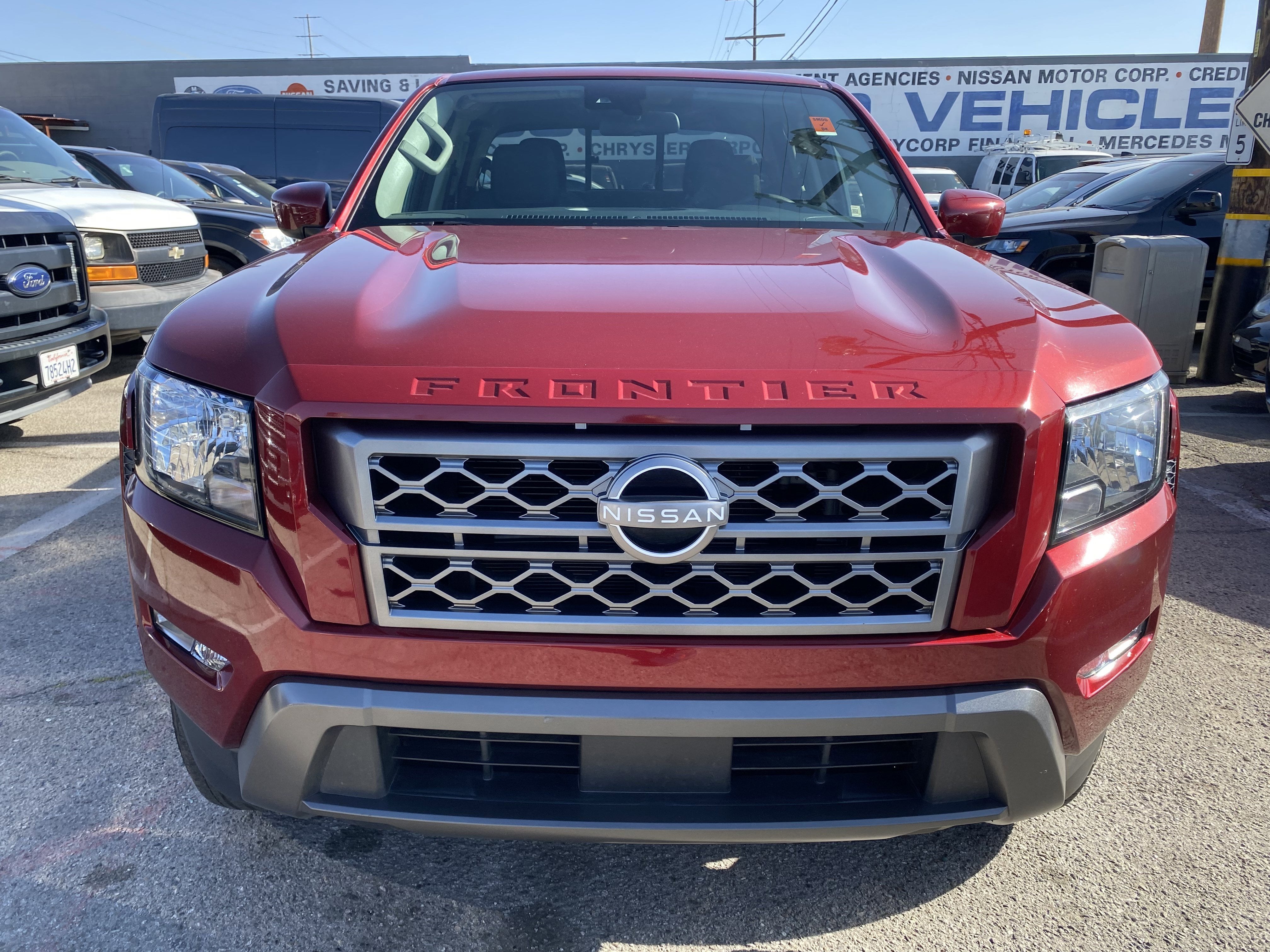 2022 Nissan Frontier SV