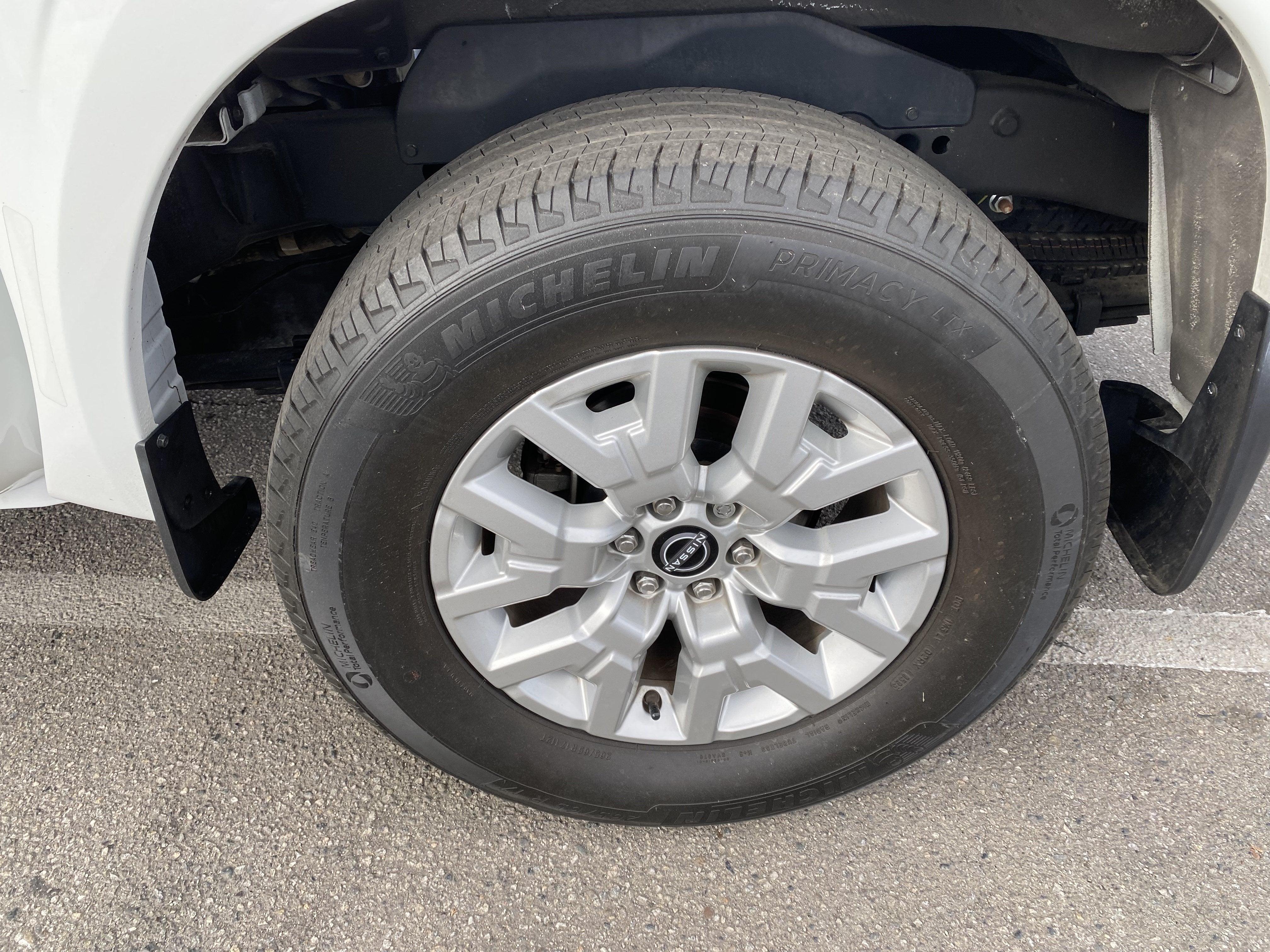 2023 Nissan Frontier CREW CAB 4X2 SV AUTO