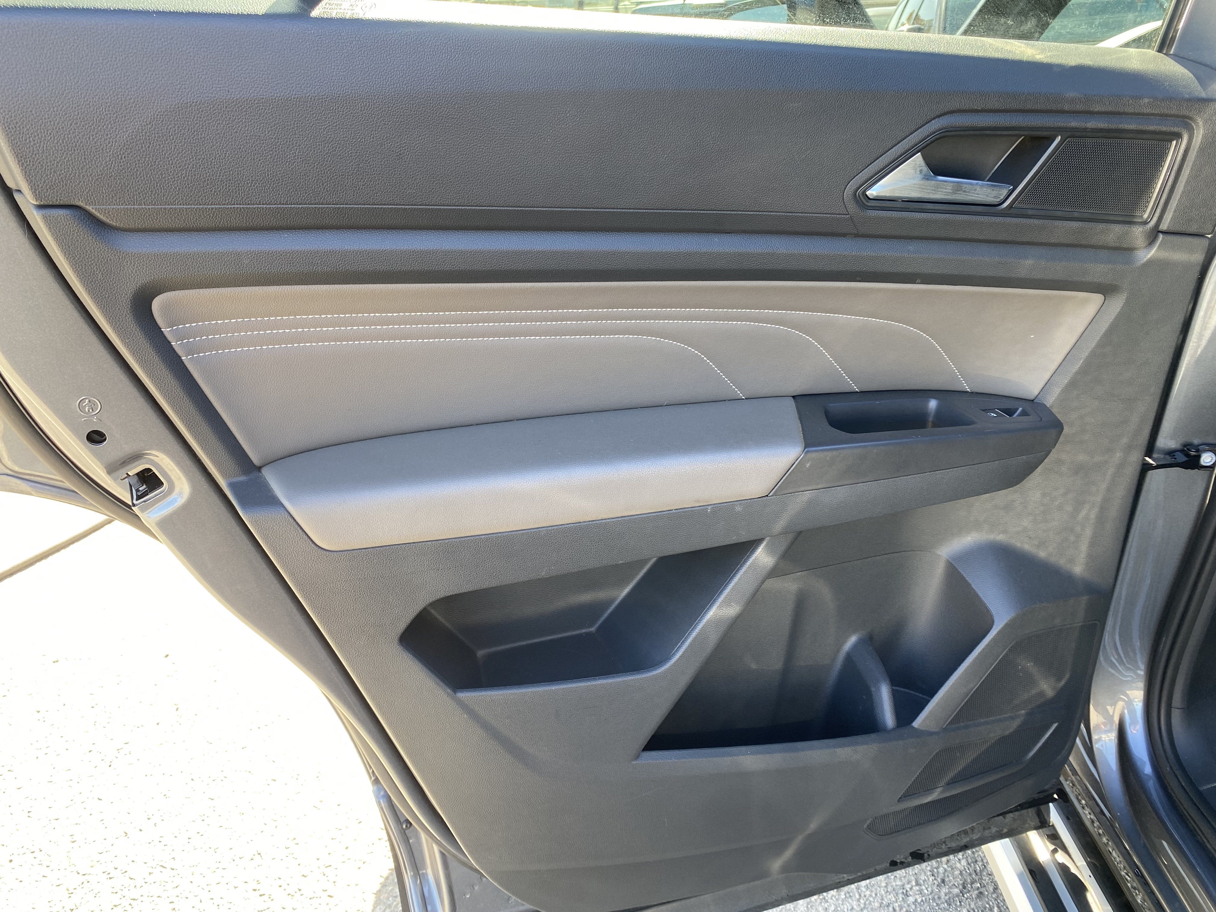 2023 Volkswagen Atlas Cross Sport 2.0T SE W/TECHNOLOGY FWD