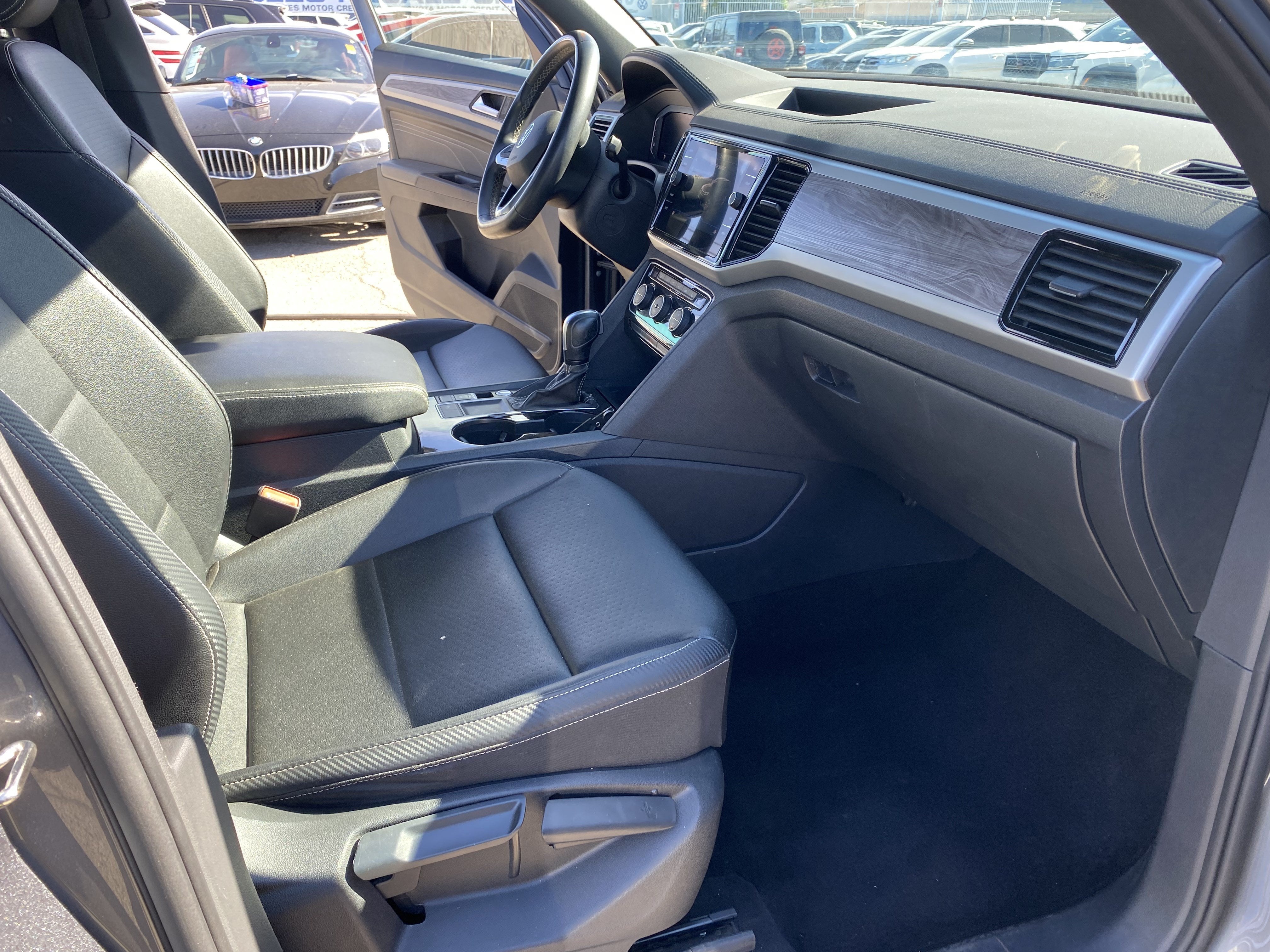 2023 Volkswagen Atlas Cross Sport 2.0T SE W/TECHNOLOGY FWD