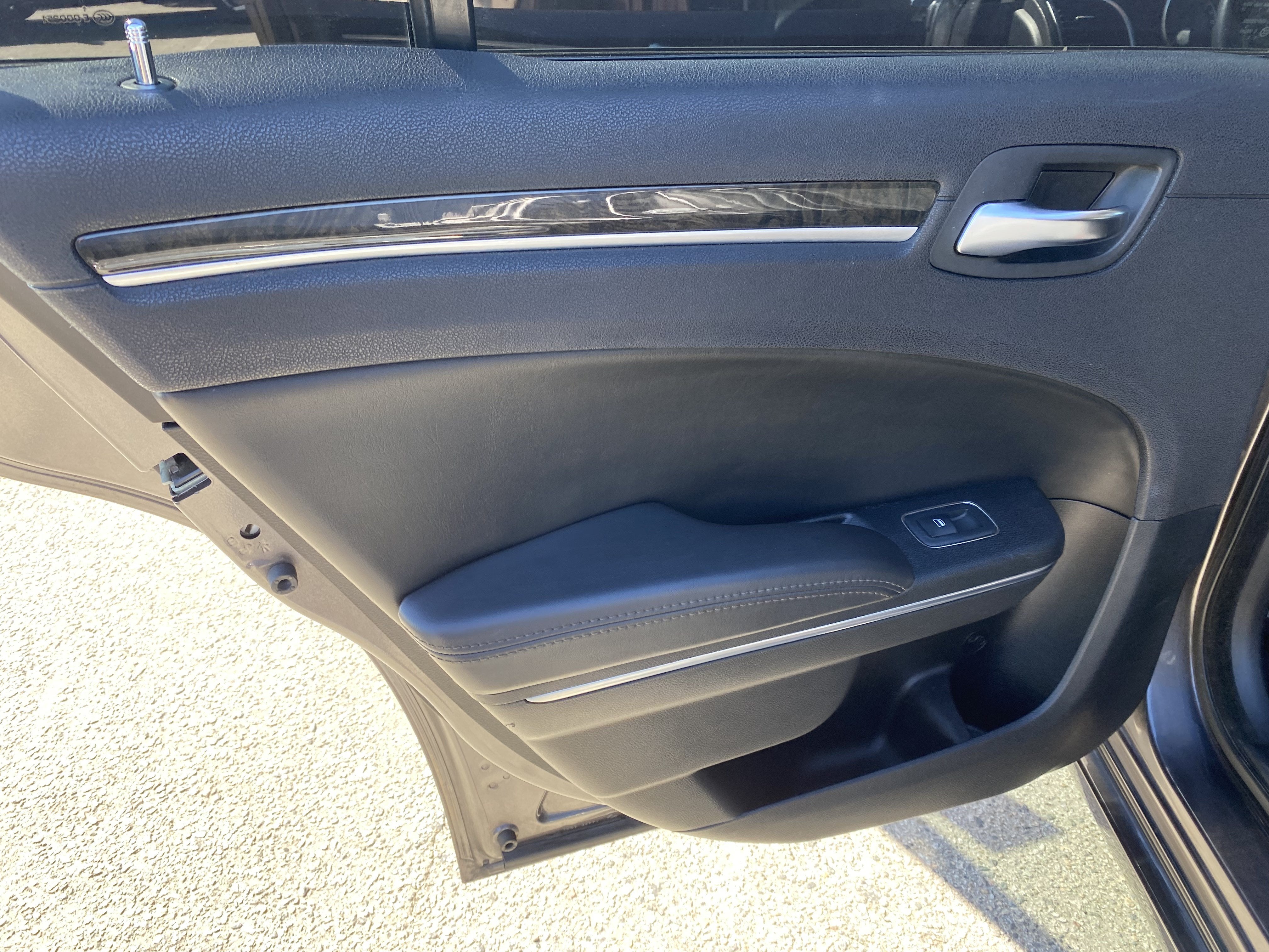 2017 Chrysler 300 300C RWD
