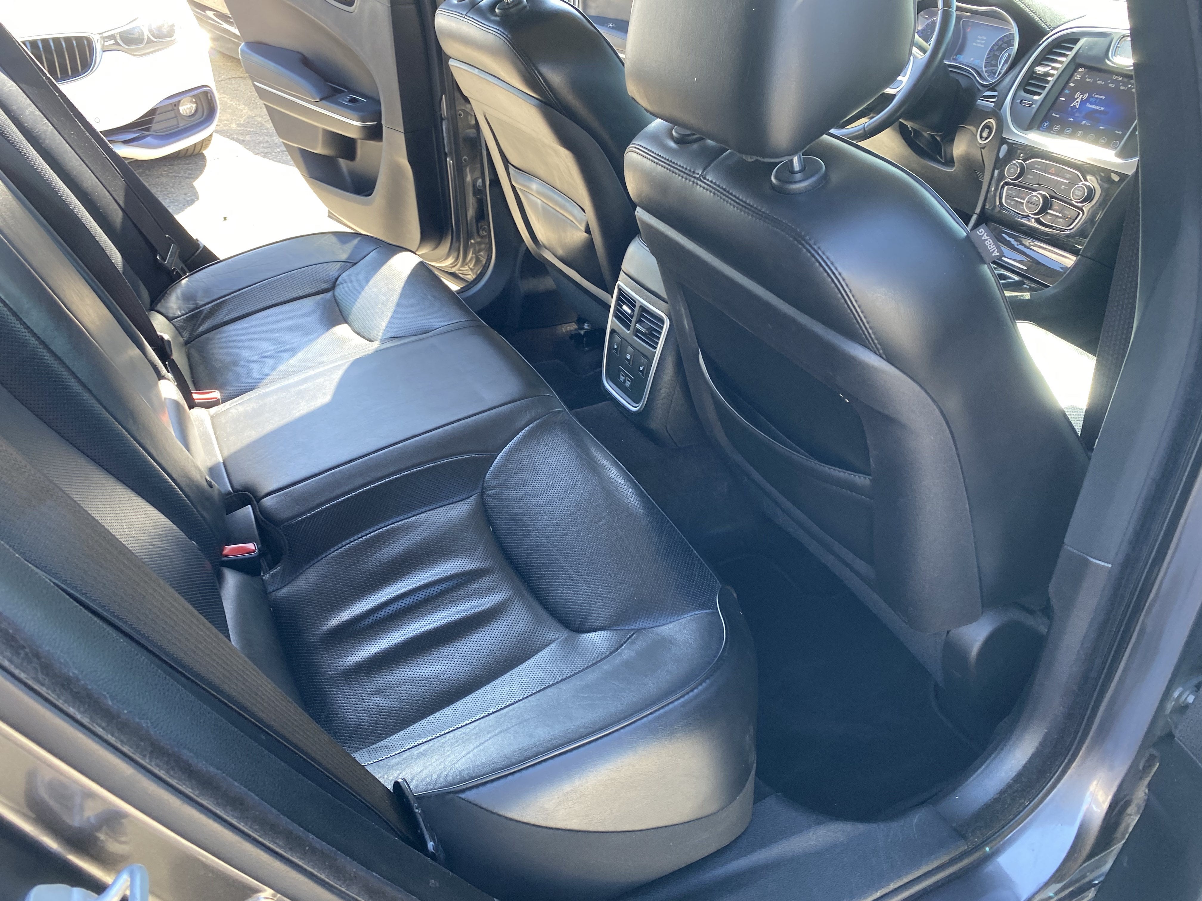 2017 Chrysler 300 300C RWD