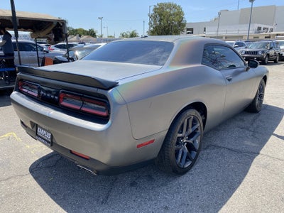 2019 Dodge Challenger SXT RWD