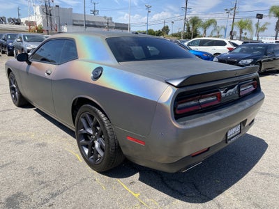 2019 Dodge Challenger SXT RWD