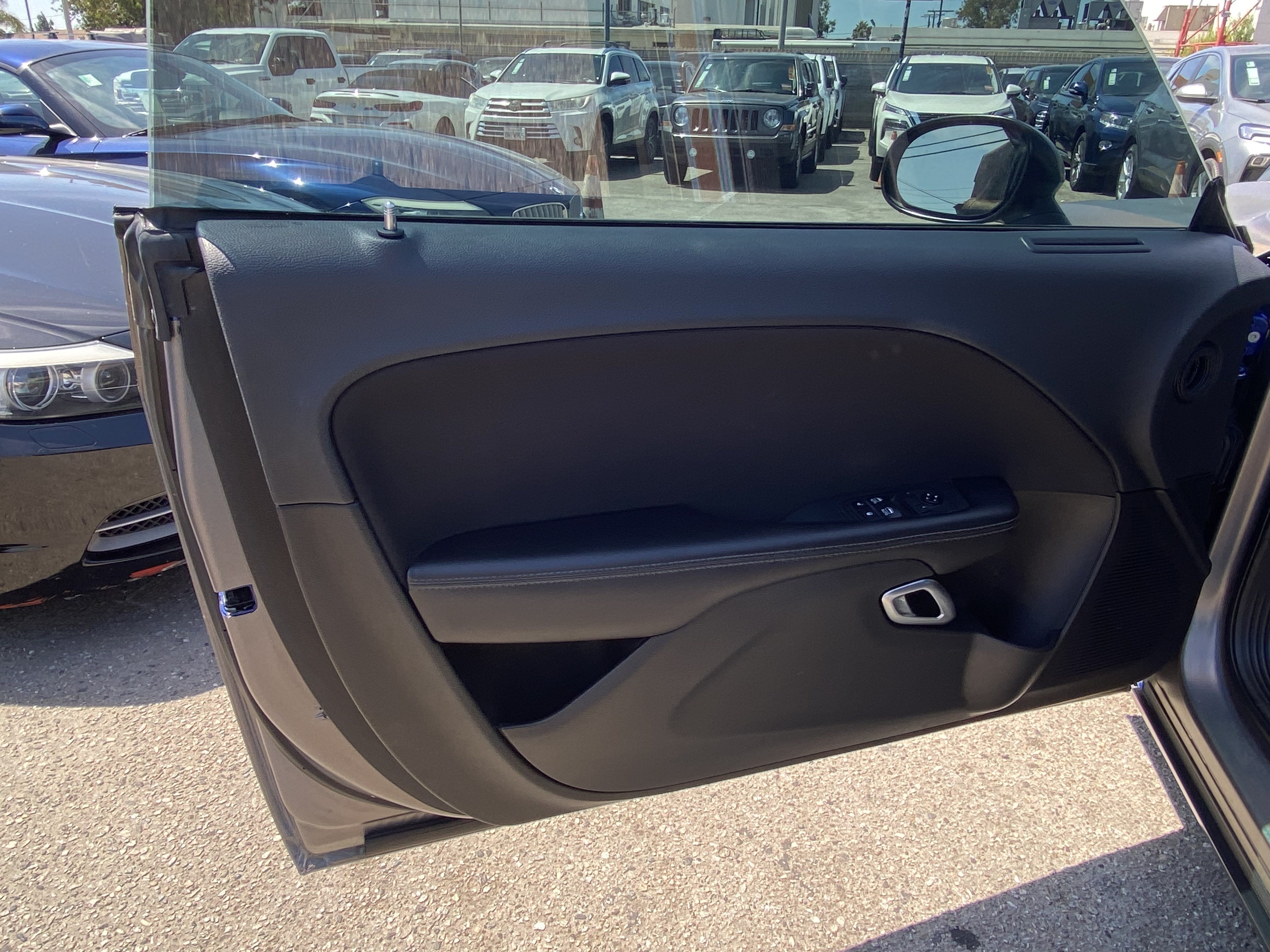 2019 Dodge Challenger SXT RWD