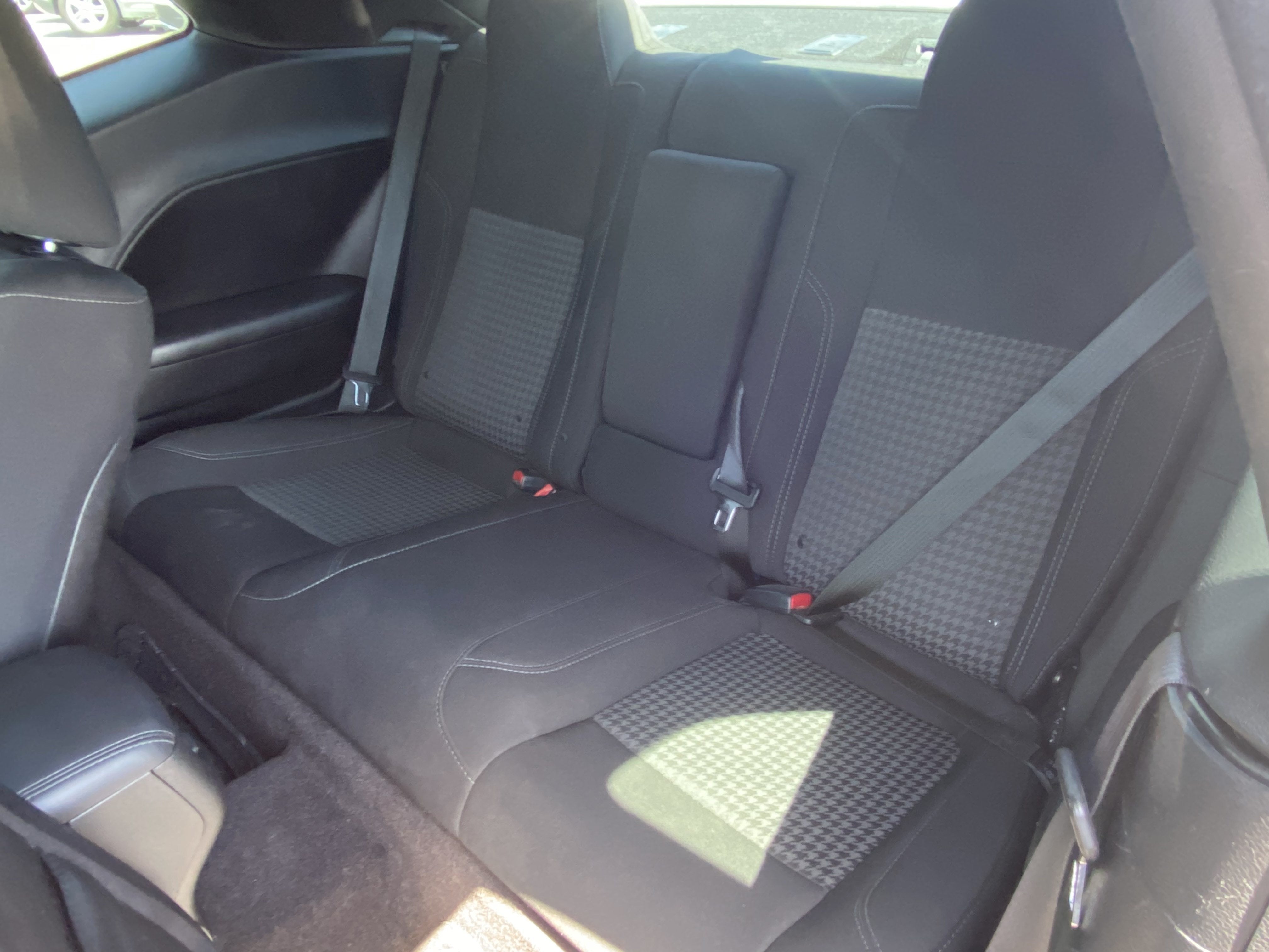 2019 Dodge Challenger SXT RWD