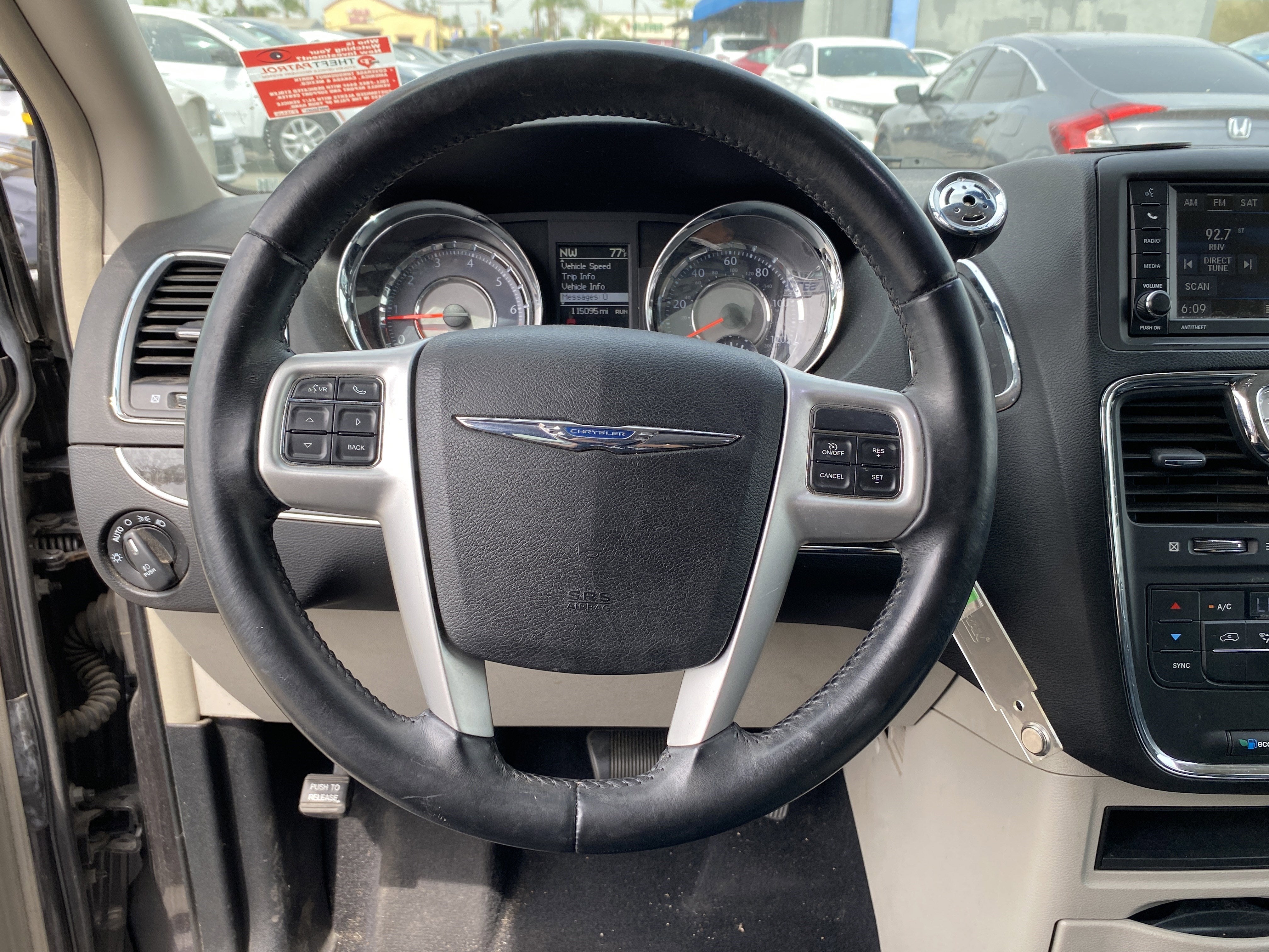 2015 Chrysler Town & Country Touring