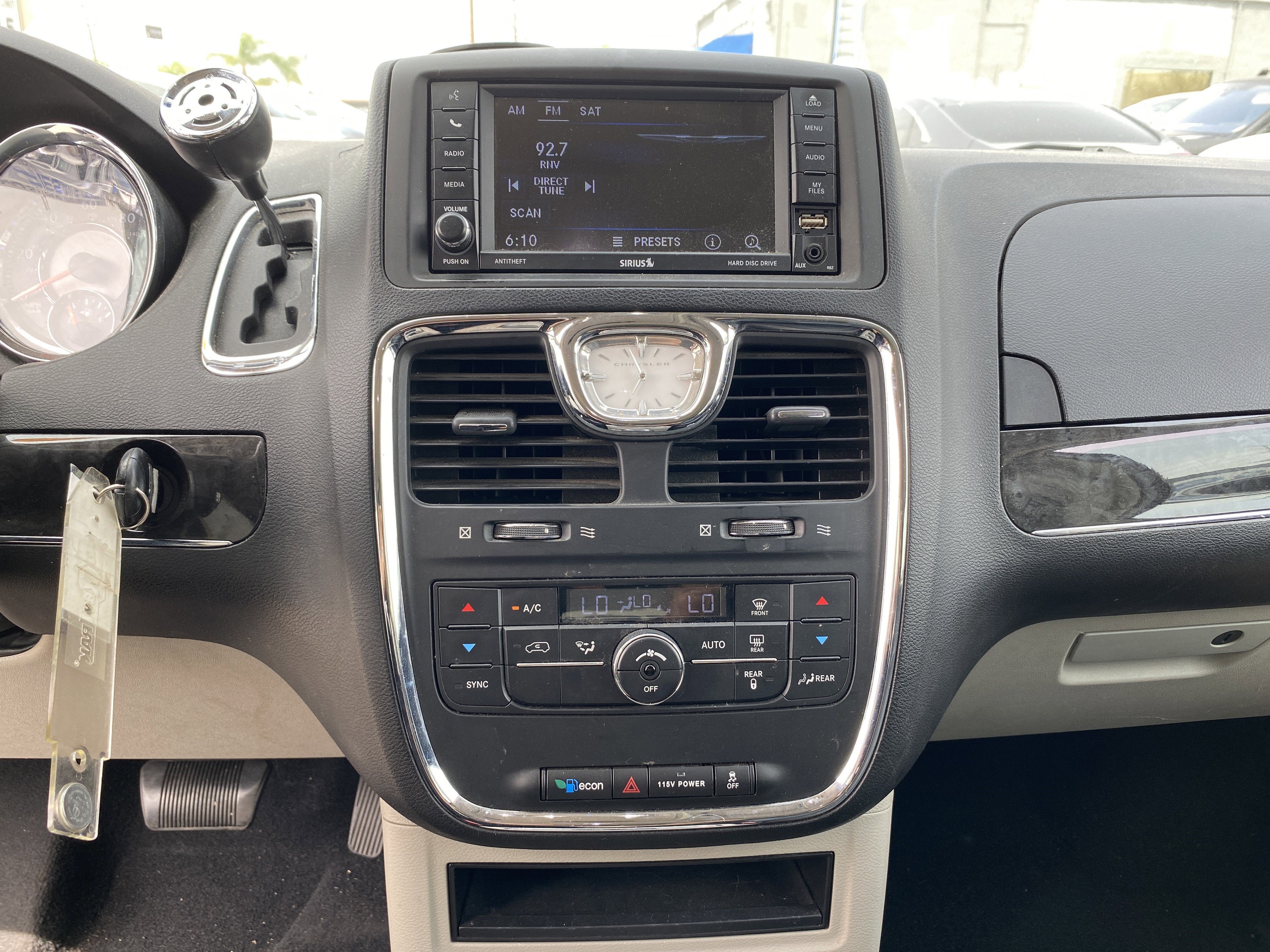 2015 Chrysler Town & Country Touring