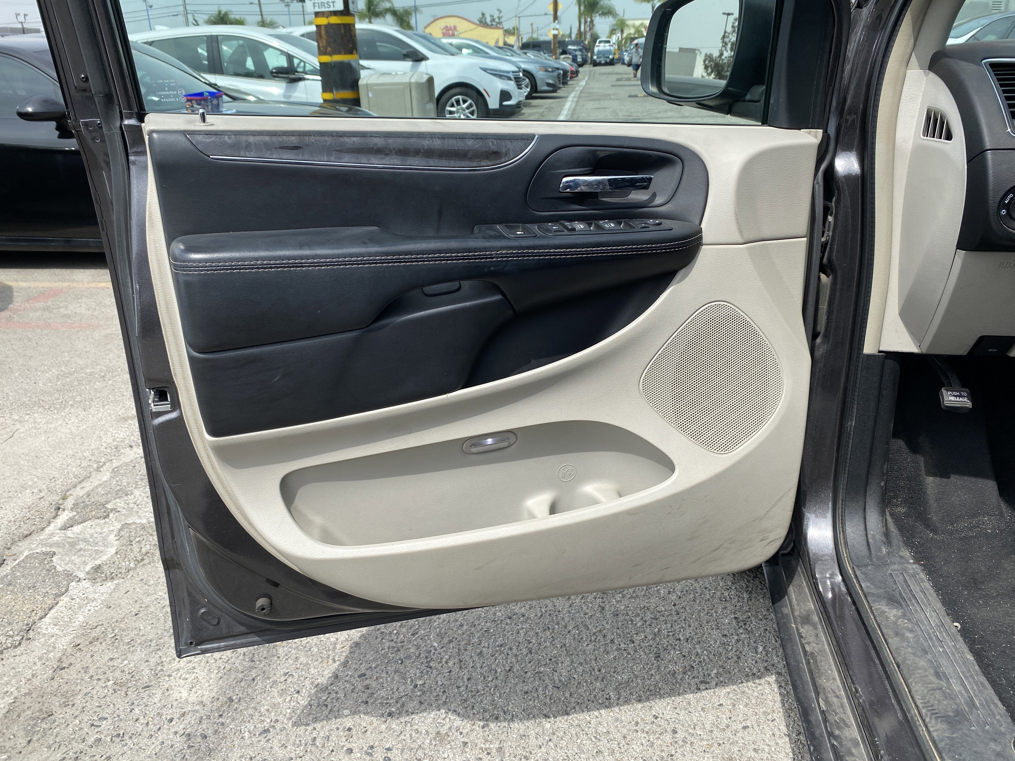 2015 Chrysler Town & Country Touring