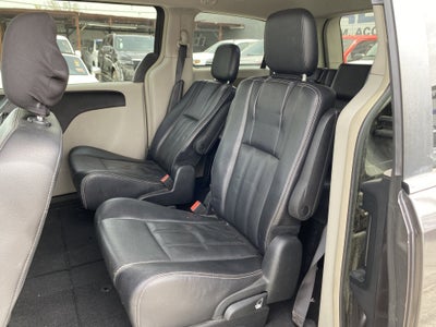 2015 Chrysler Town & Country Touring