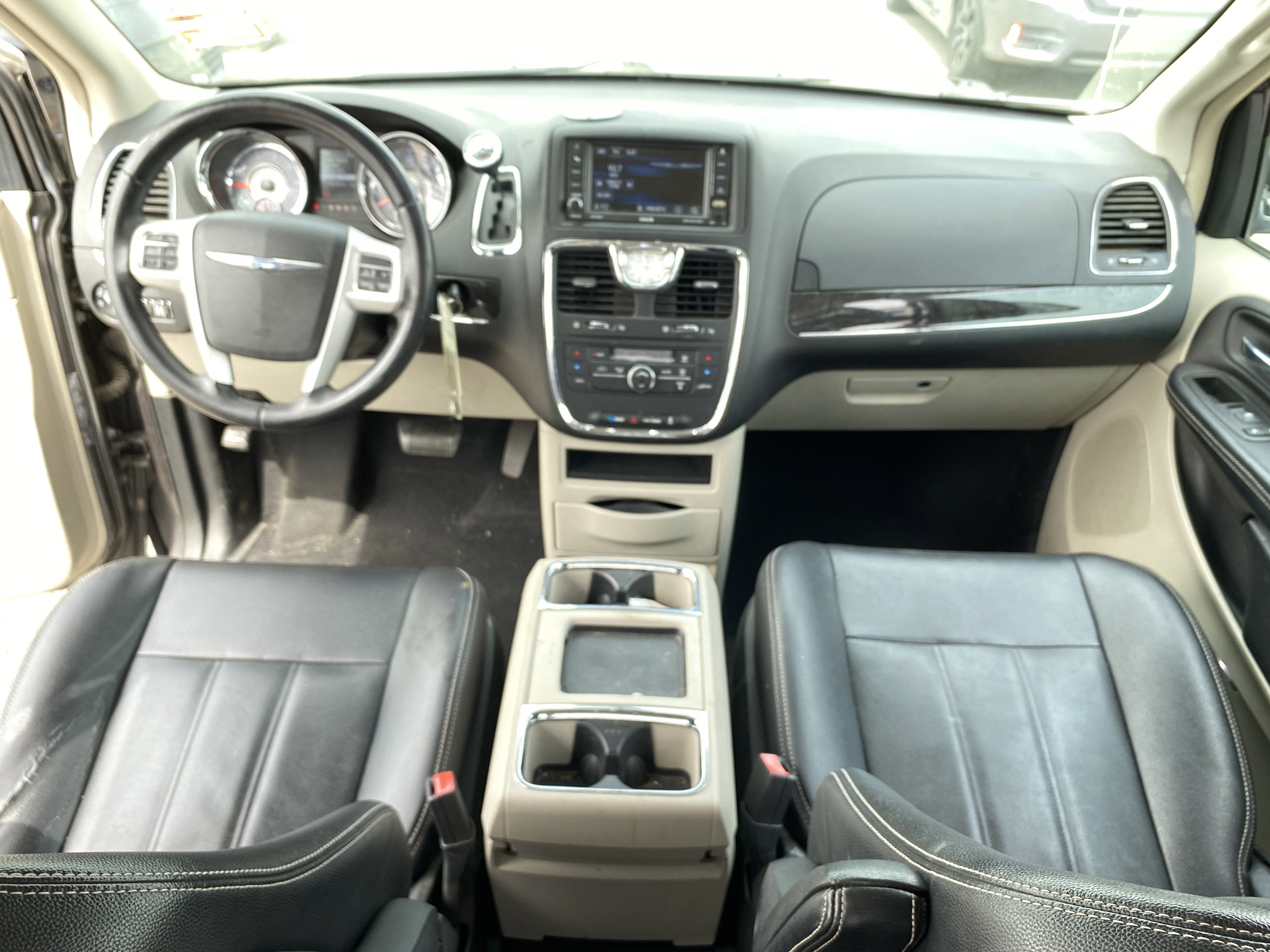 2015 Chrysler Town & Country Touring