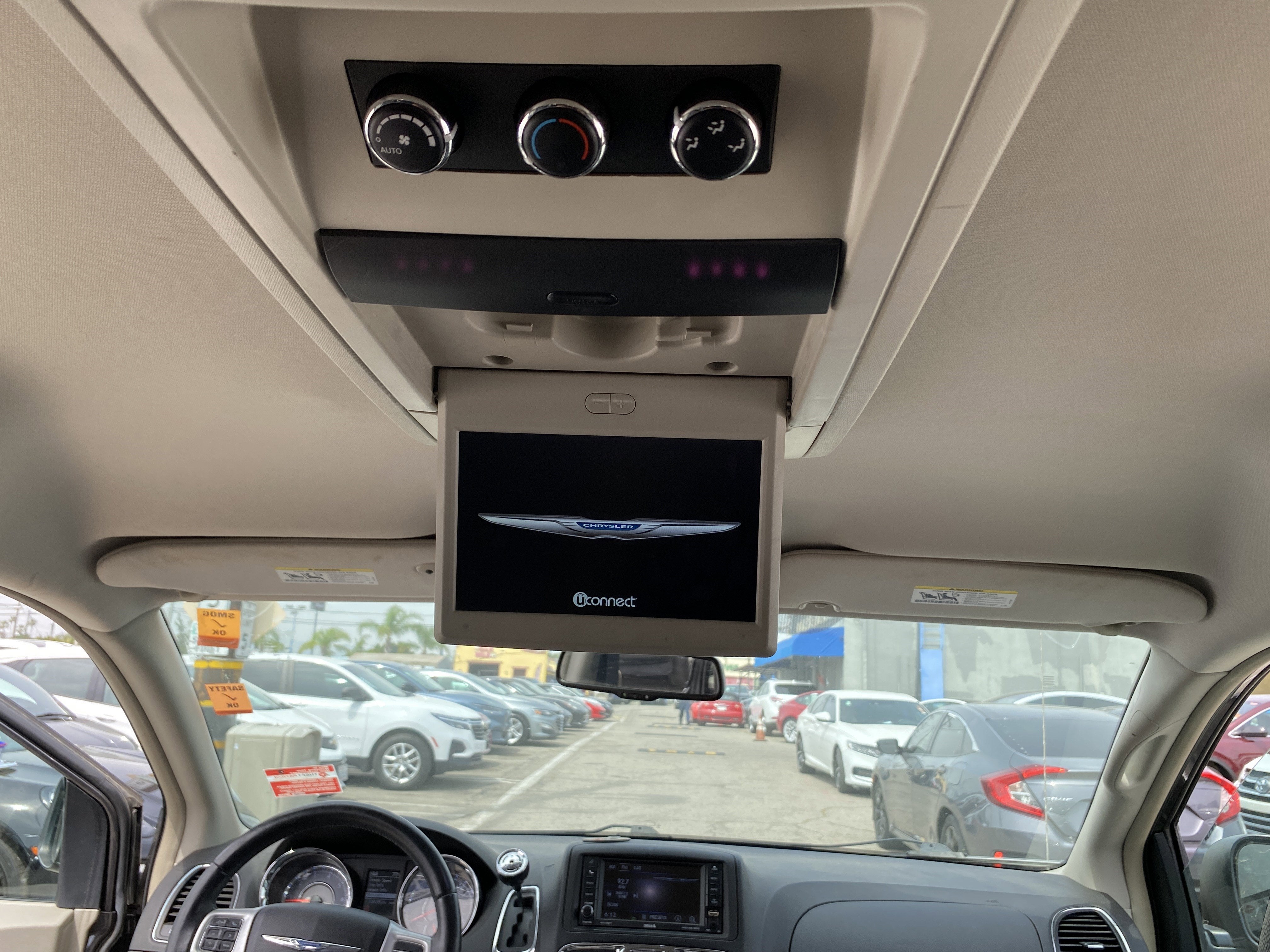 2015 Chrysler Town & Country Touring