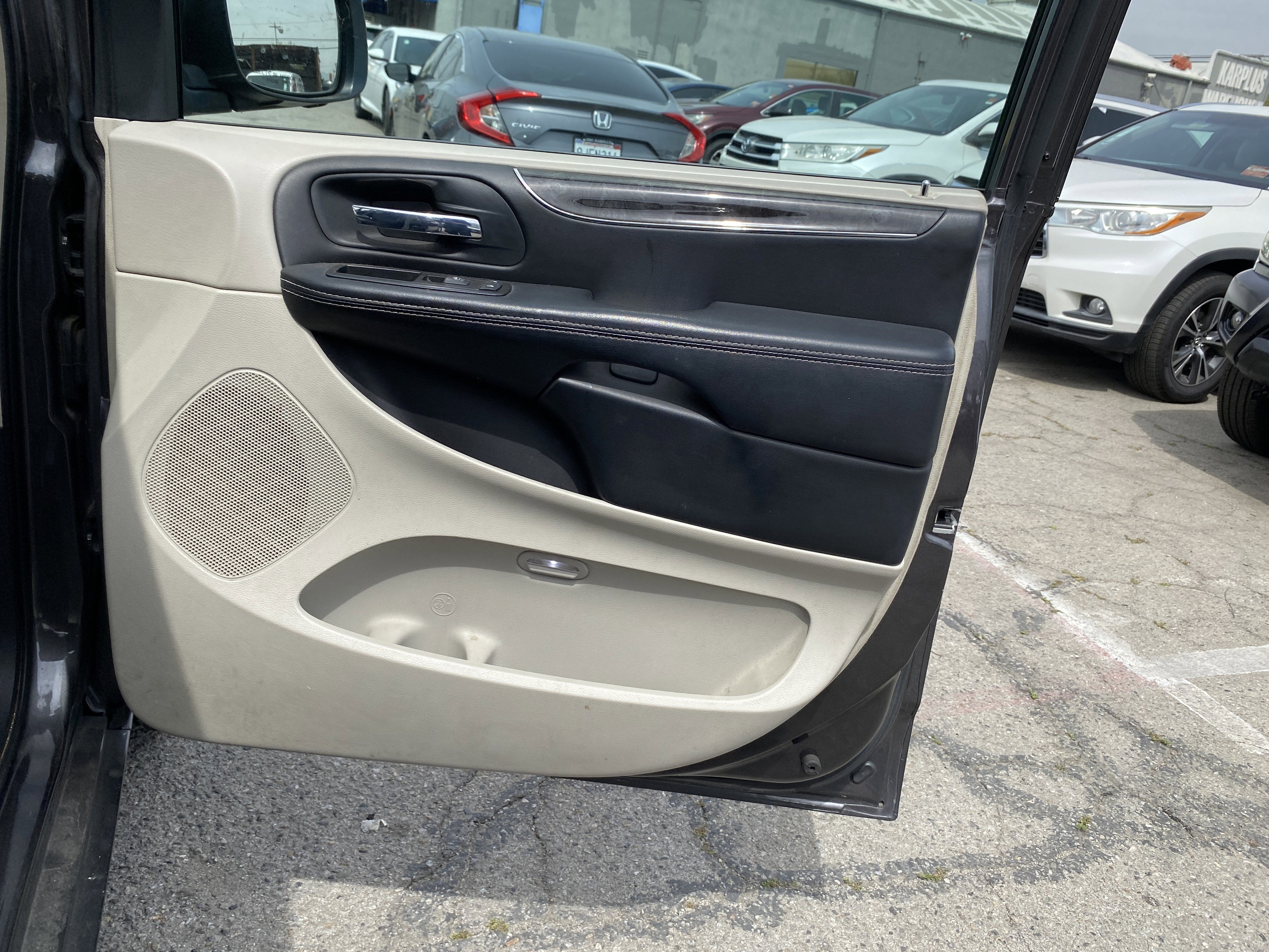 2015 Chrysler Town & Country Touring