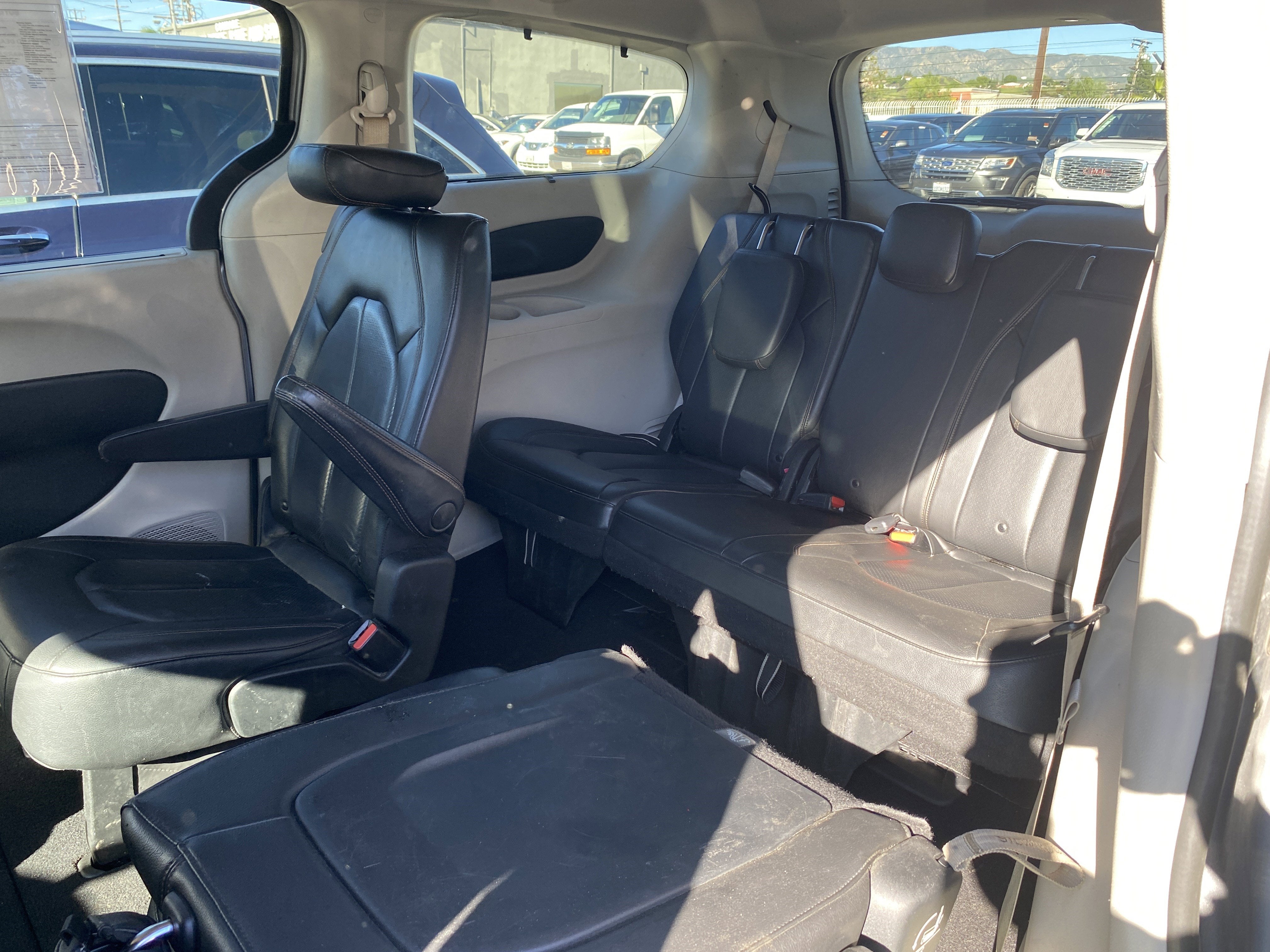 2020 Chrysler Pacifica Touring L