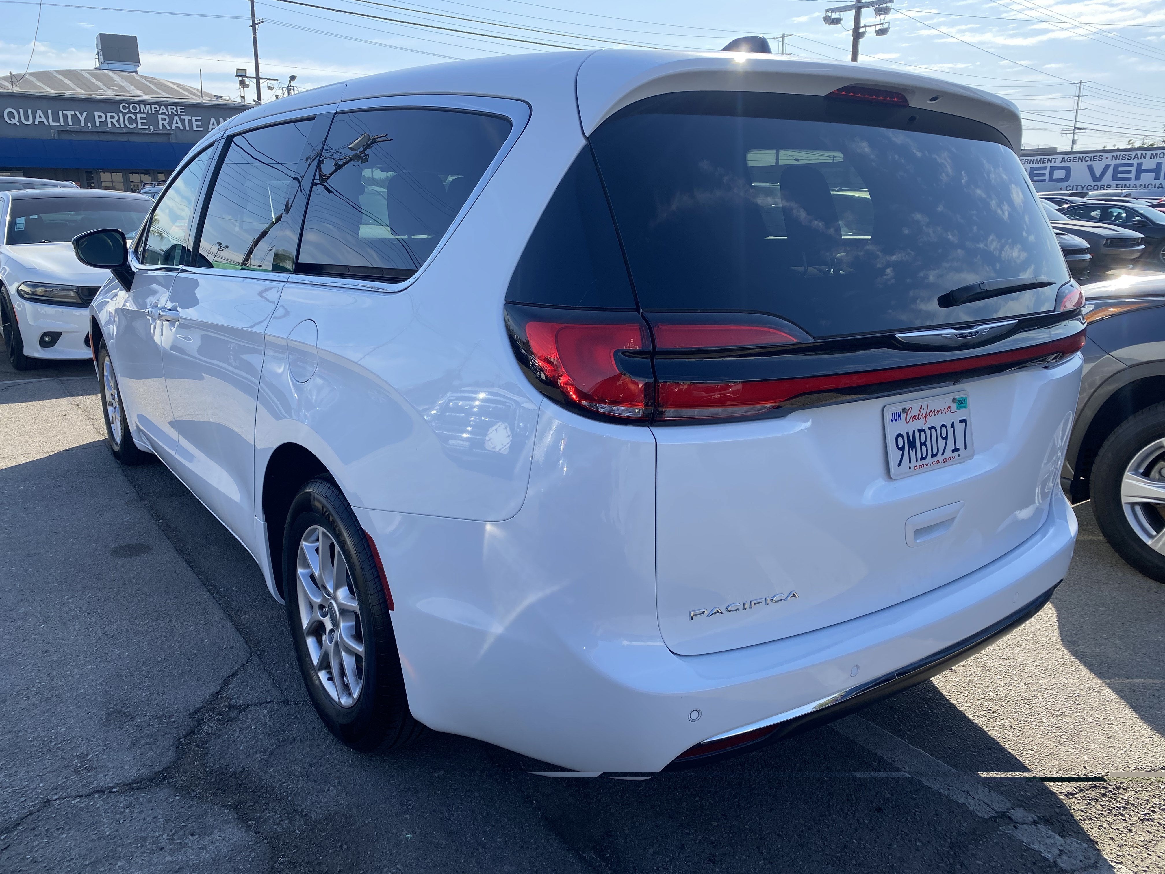 2024 Chrysler Pacifica TOURING FWD
