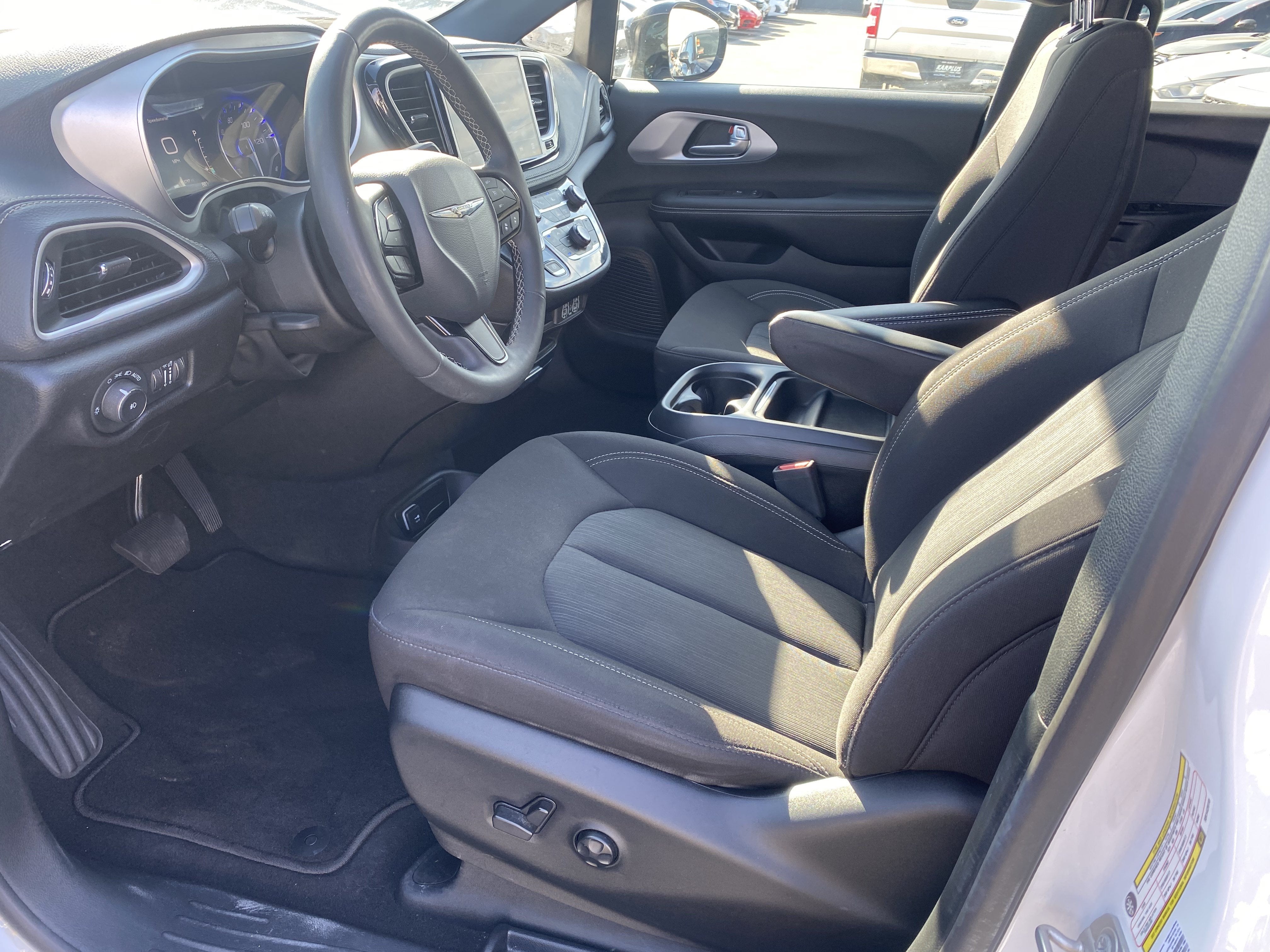 2024 Chrysler Pacifica TOURING FWD