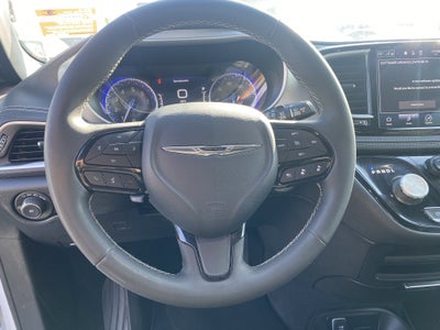 2024 Chrysler Pacifica TOURING FWD