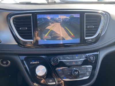 2024 Chrysler Pacifica TOURING FWD