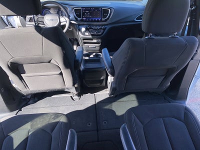 2023 Chrysler Pacifica Touring