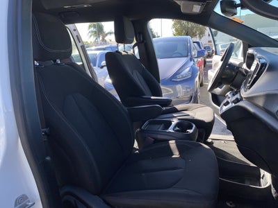 2023 Chrysler Pacifica Touring