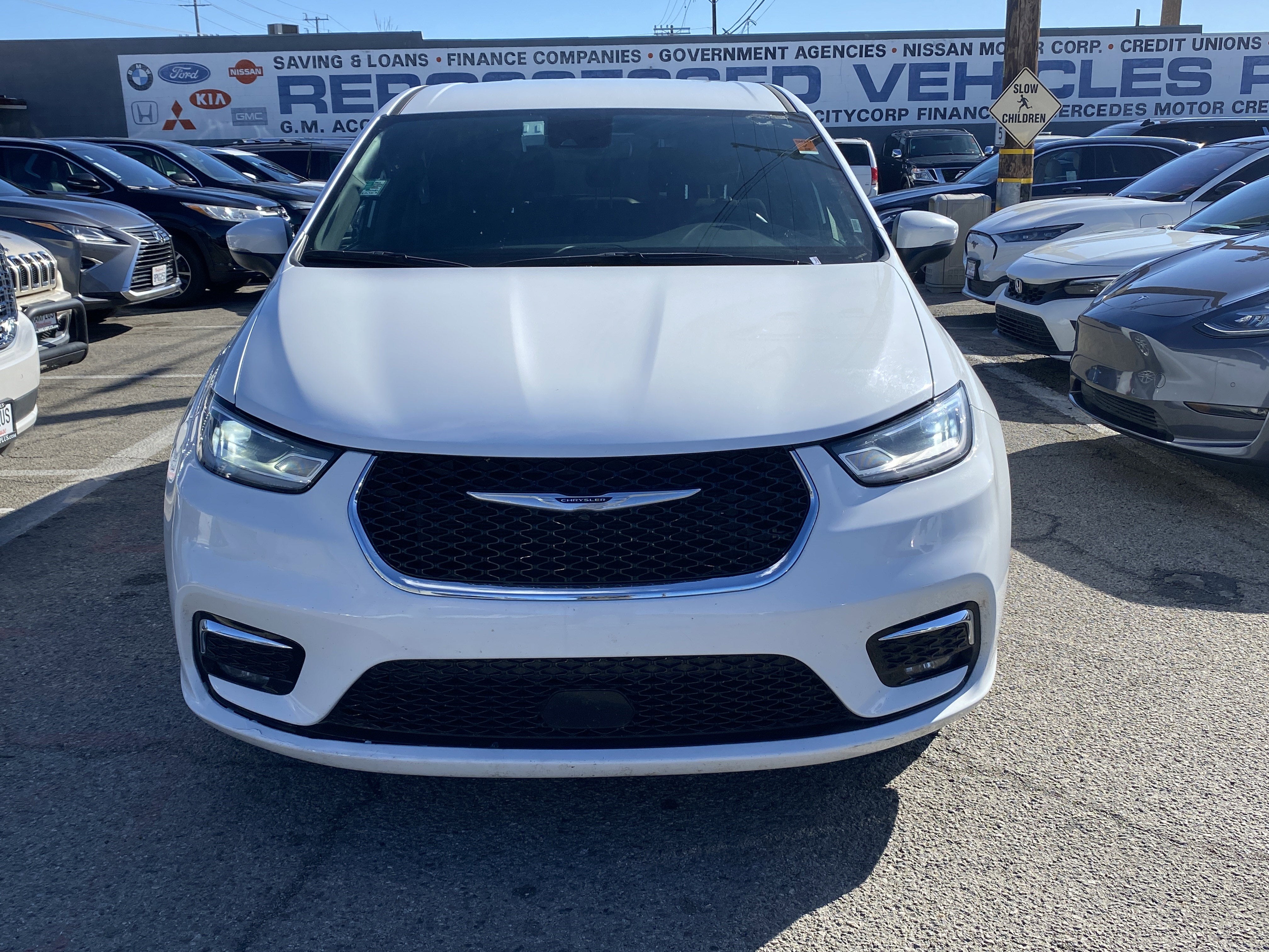 2023 Chrysler Pacifica Touring