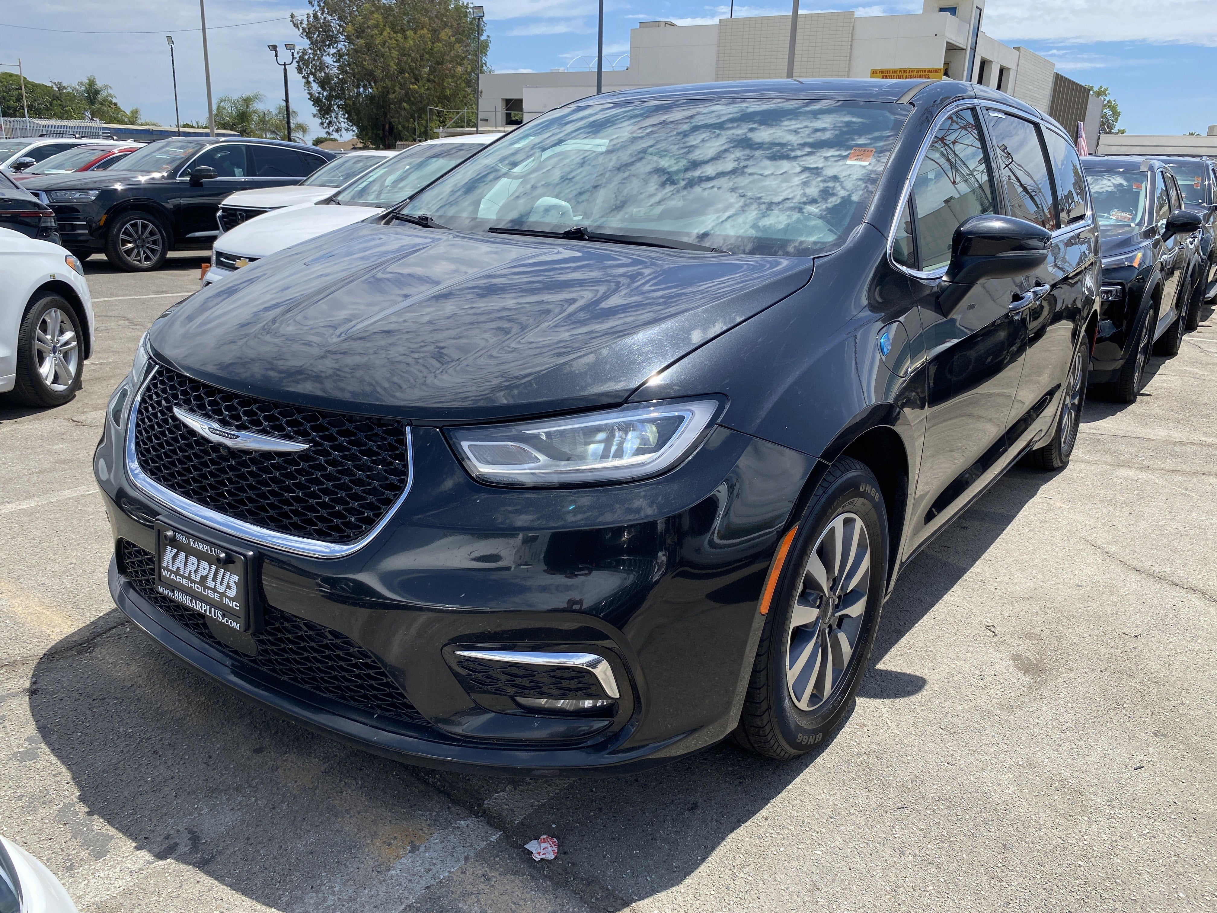 2023 Chrysler Pacifica Hybrid Touring L
