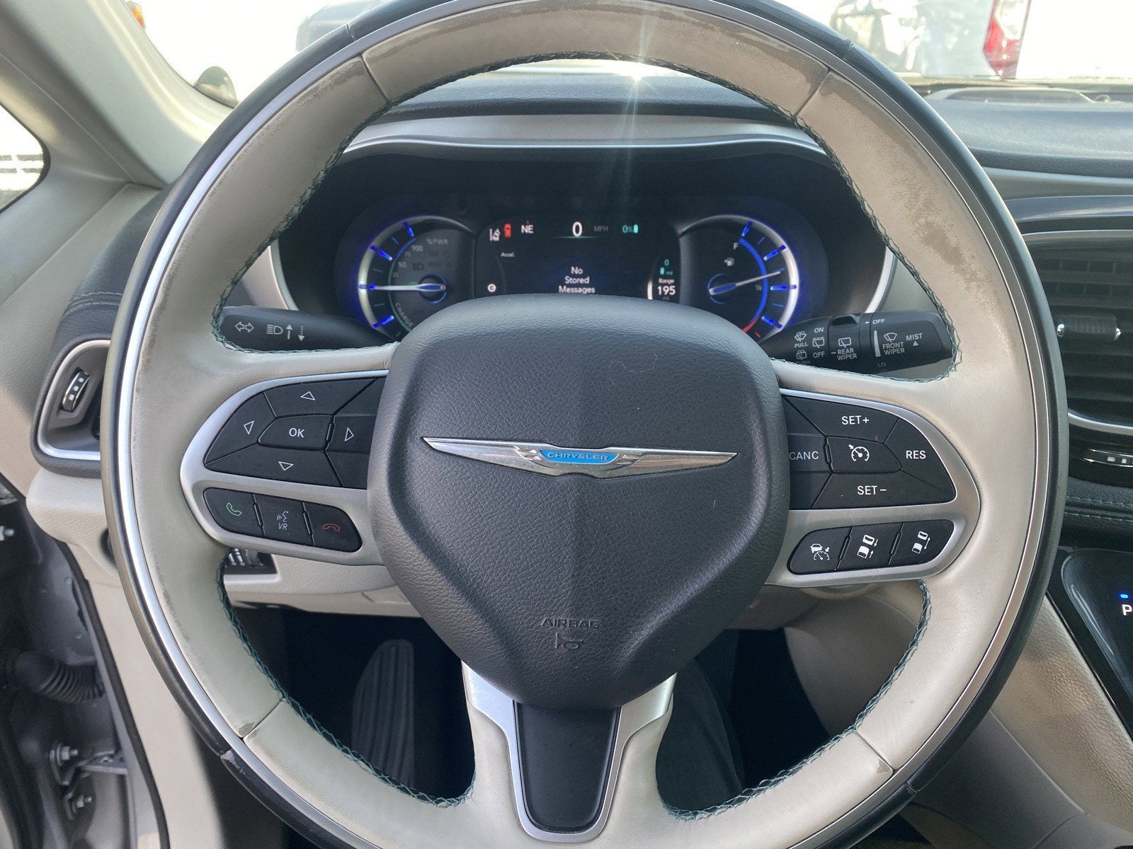 2017 Chrysler Pacifica Hybrid Platinum