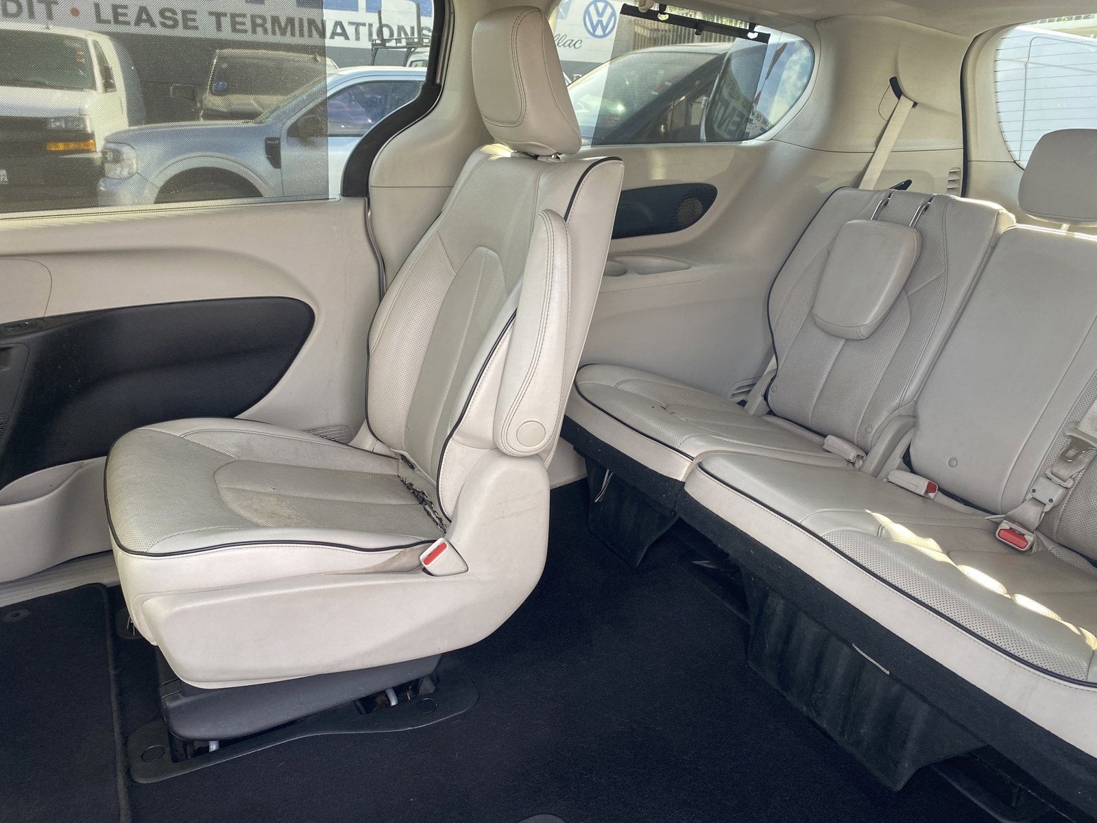 2017 Chrysler Pacifica Hybrid Platinum