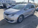 2017 Chrysler Pacifica Hybrid Platinum