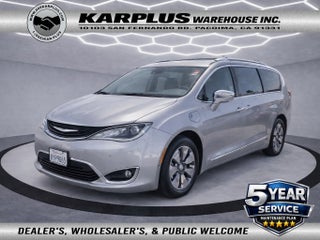 2017 Chrysler Pacifica Hybrid Platinum